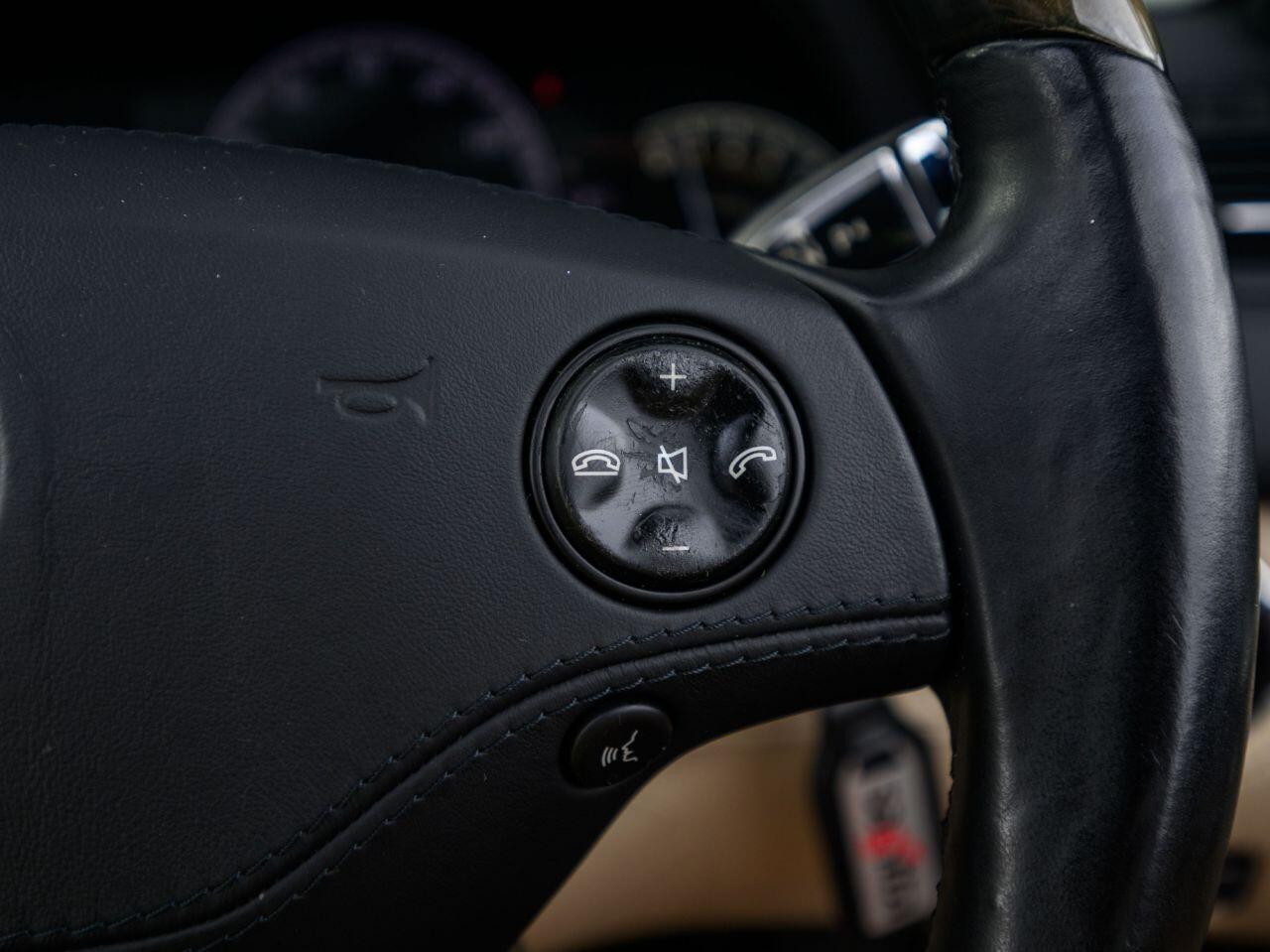 Mercedes-Benz CL view 35