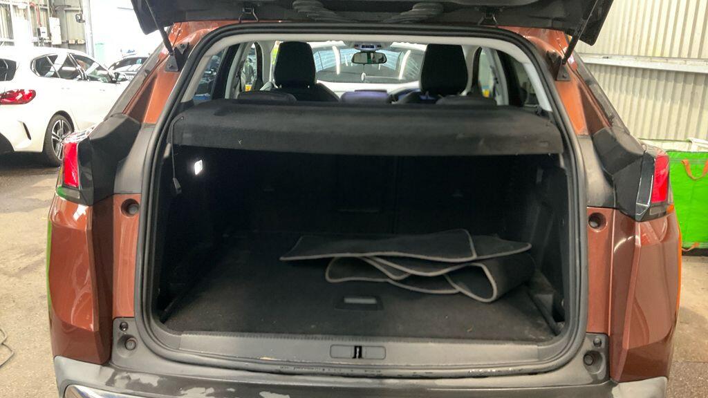Peugeot 3008 view 14