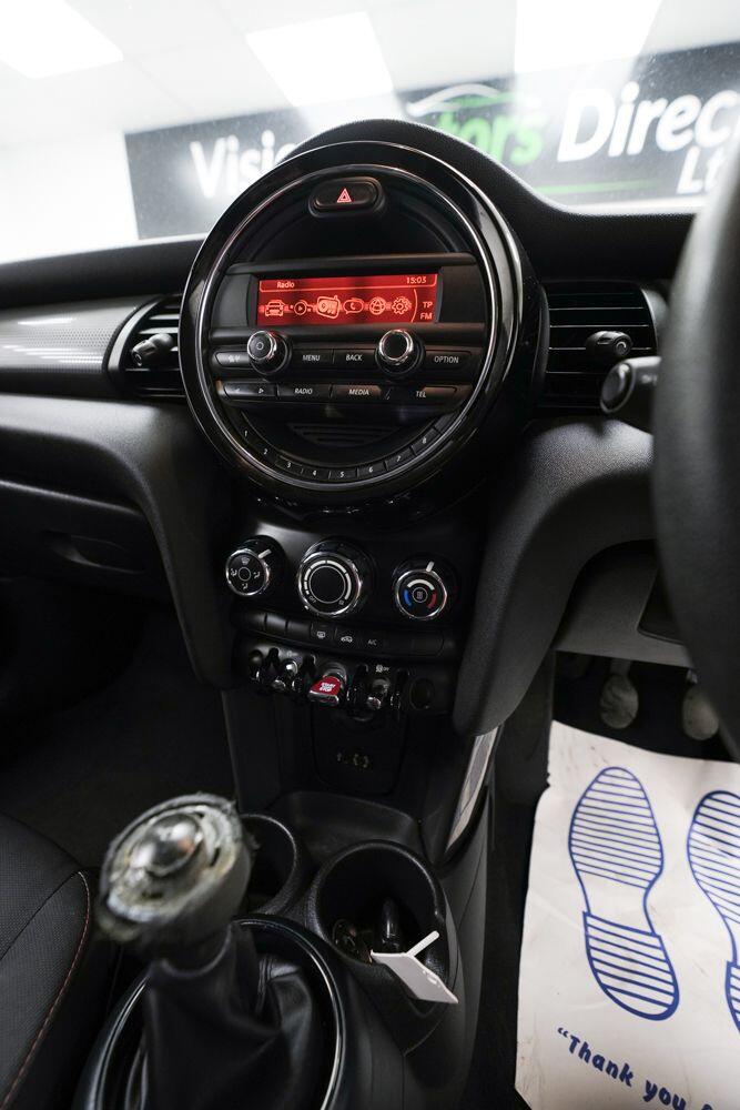 Mini Cooper view 20