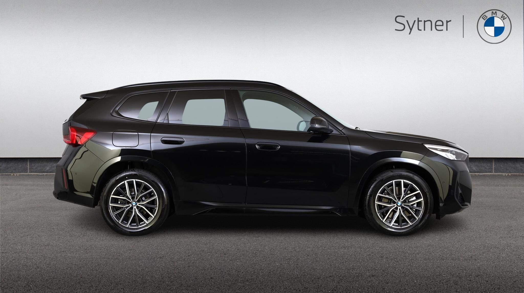 BMW X1 view 3