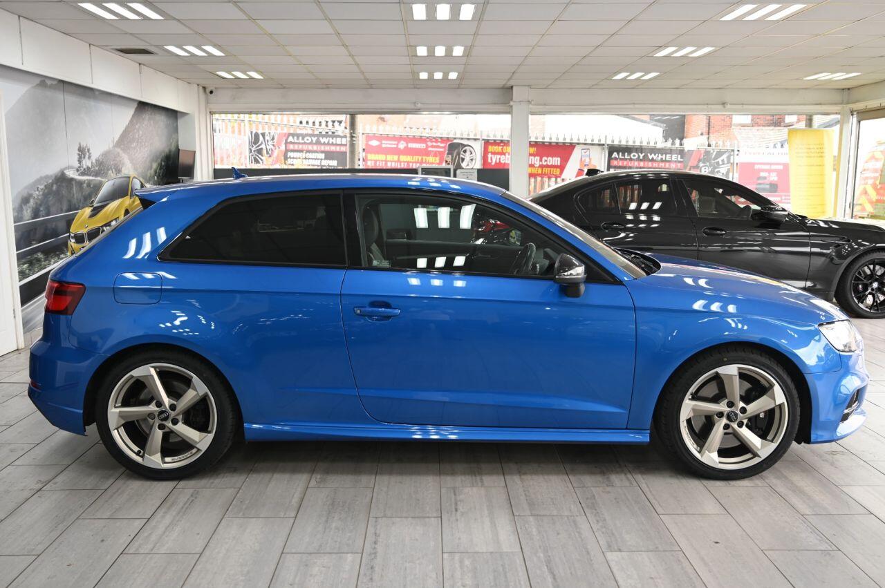 Audi S3 view 3