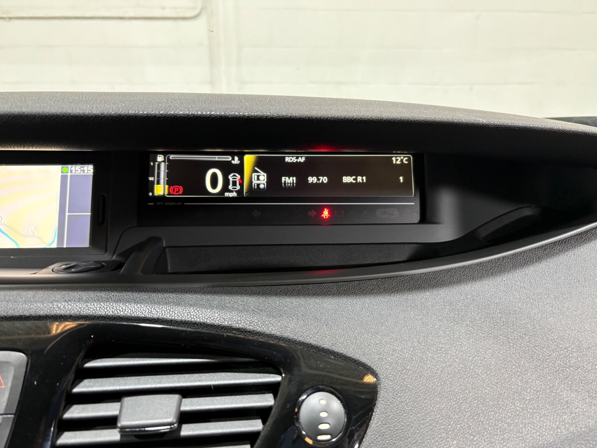 Renault Scenic view 18