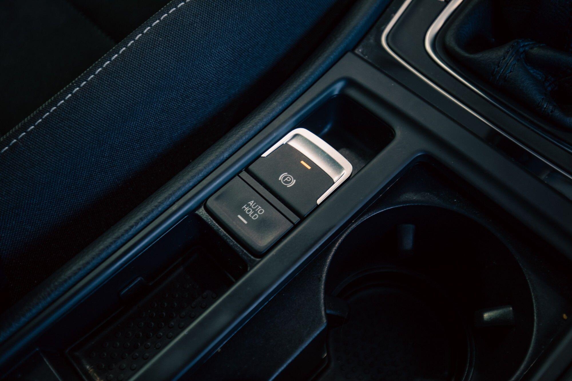 Volkswagen Golf view 18