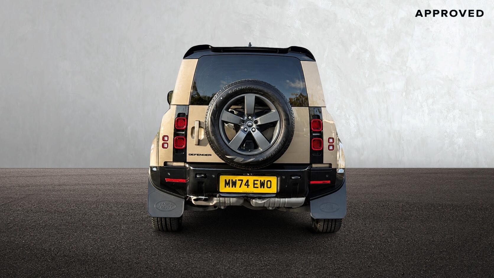 Land Rover Defender view 5