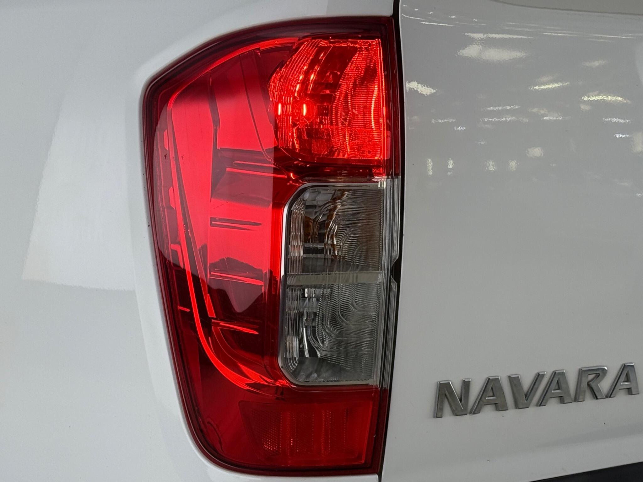 Nissan Navara view 10