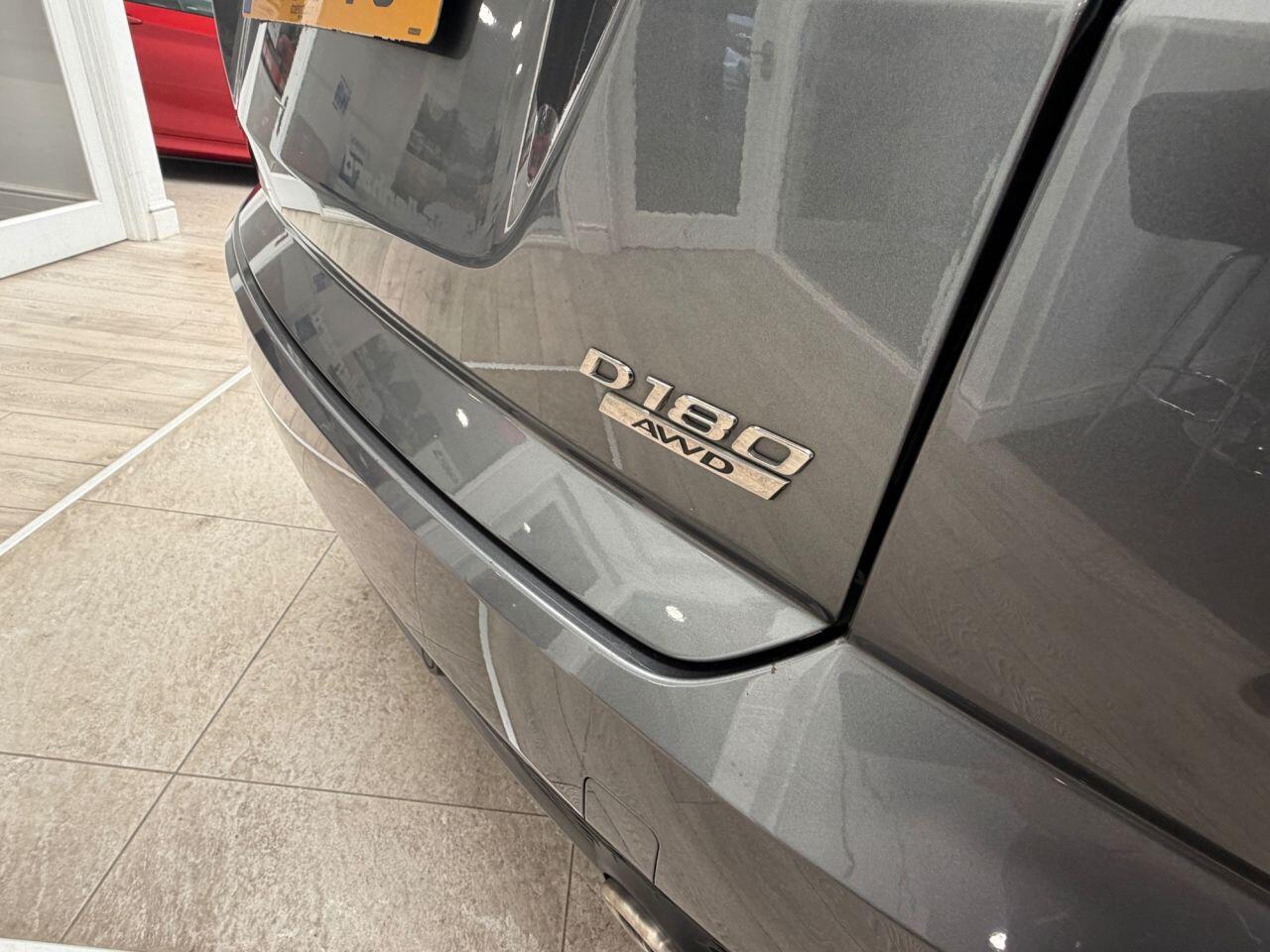 Jaguar E-Pace view 10