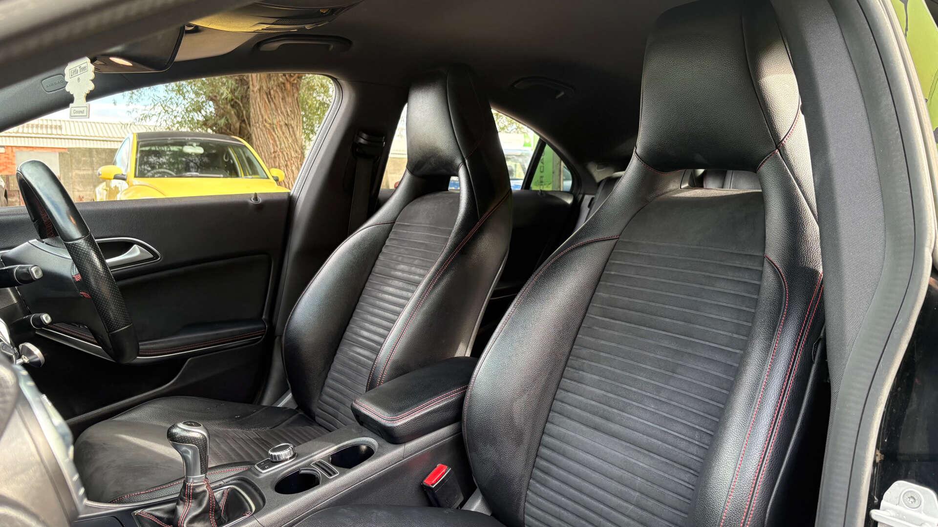 Mercedes-Benz Cla view 13