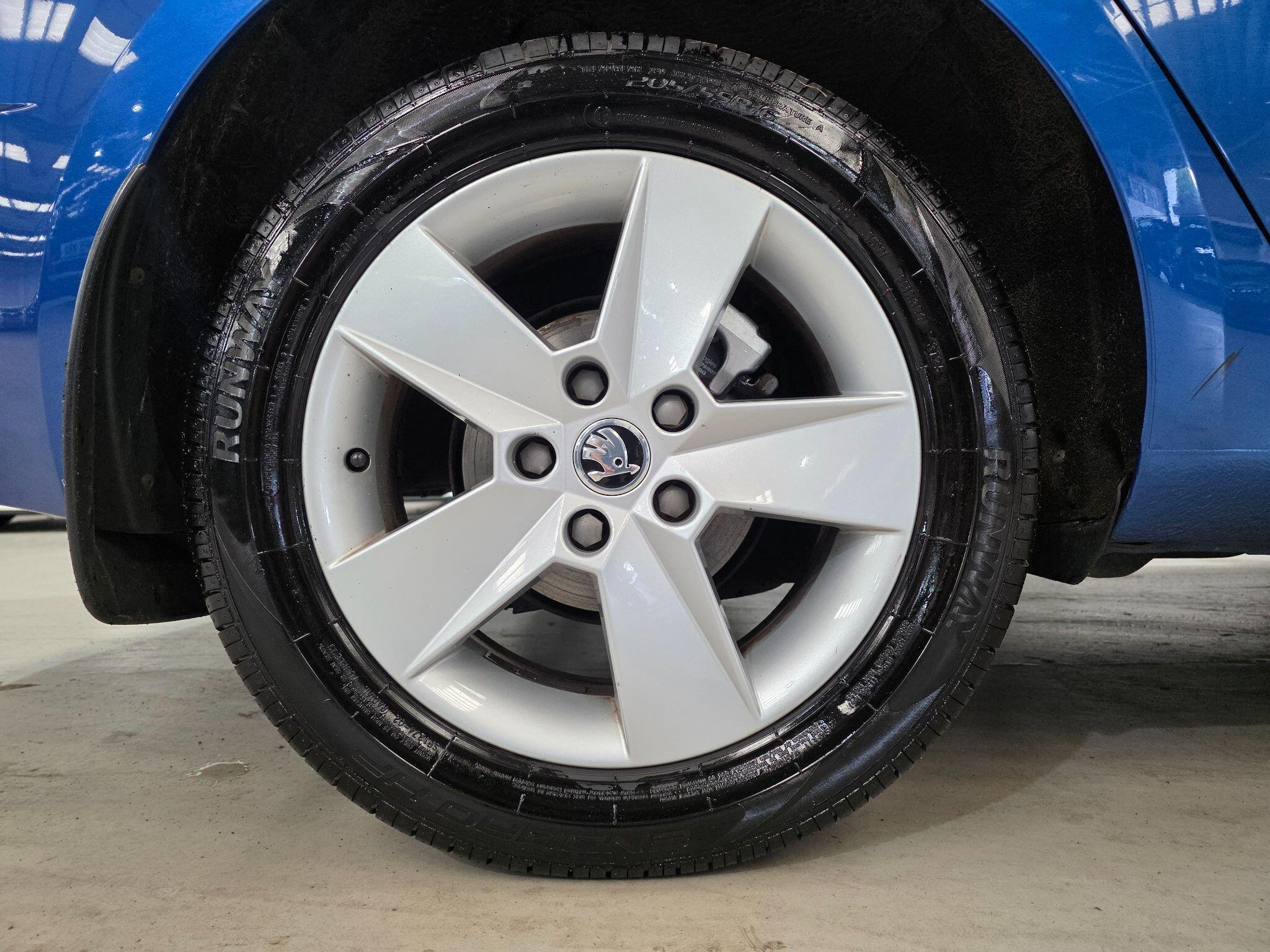 Skoda Octavia view 27