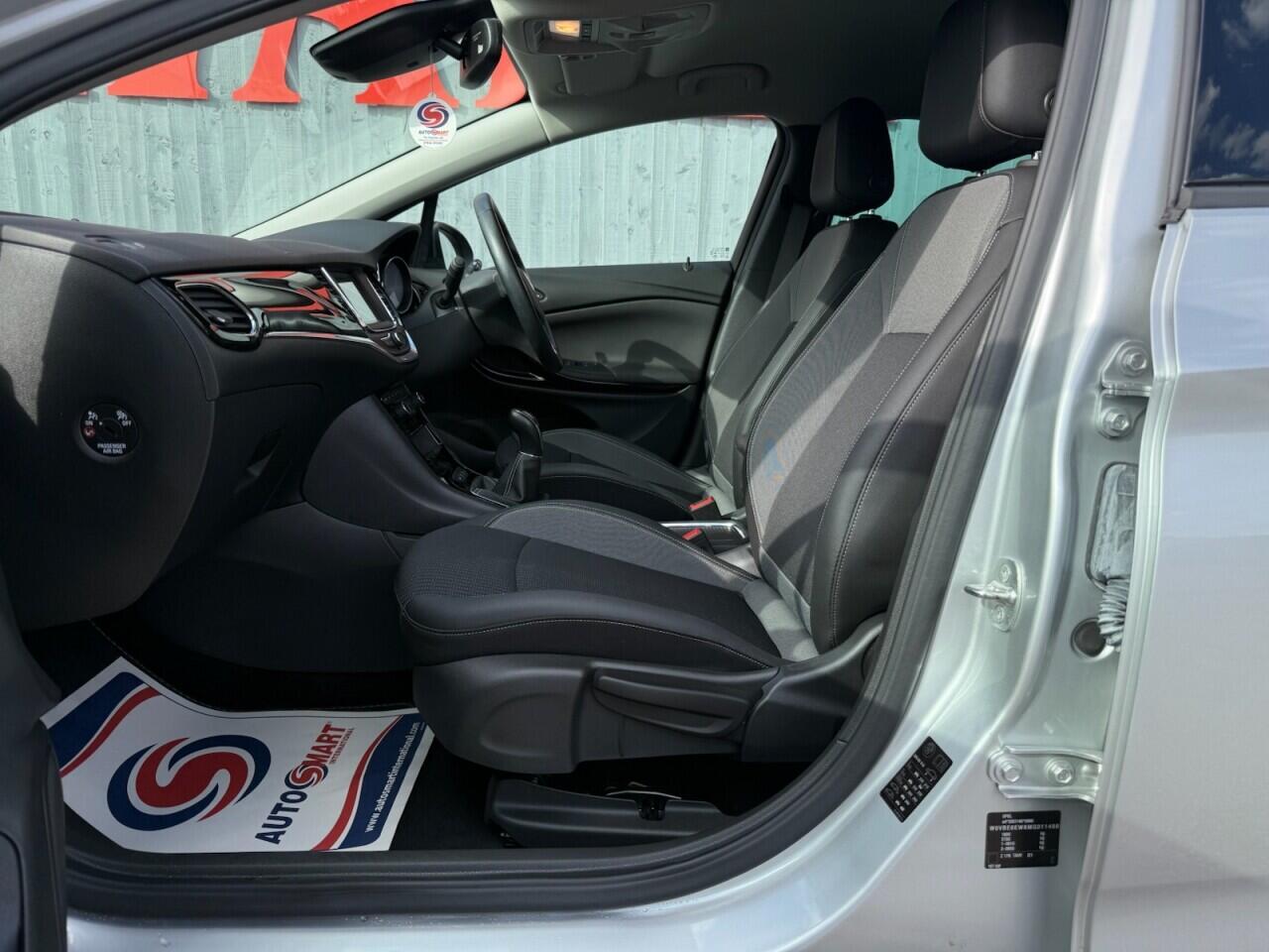 Vauxhall Astra view 16