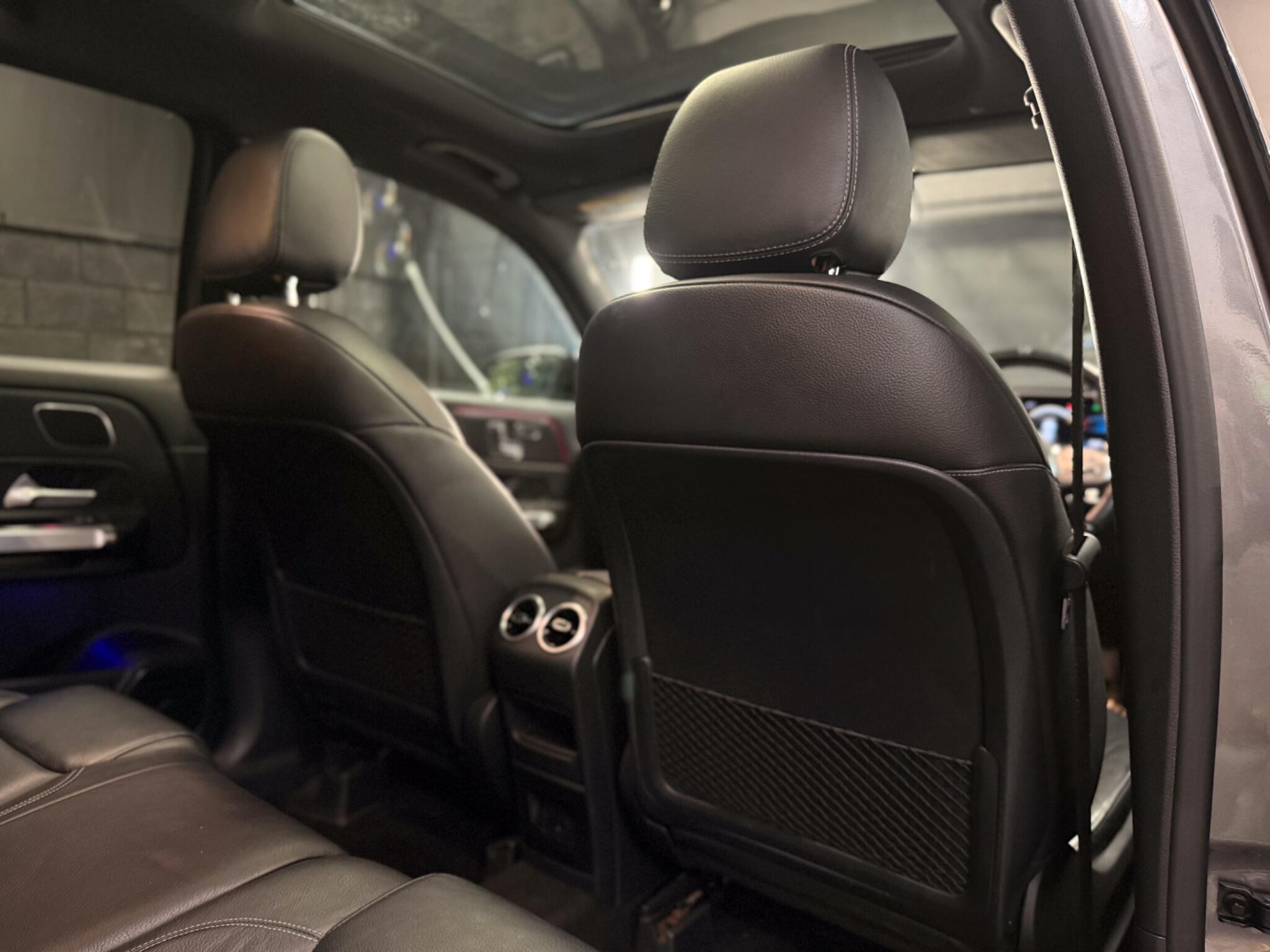 Mercedes-Benz GLB view 27