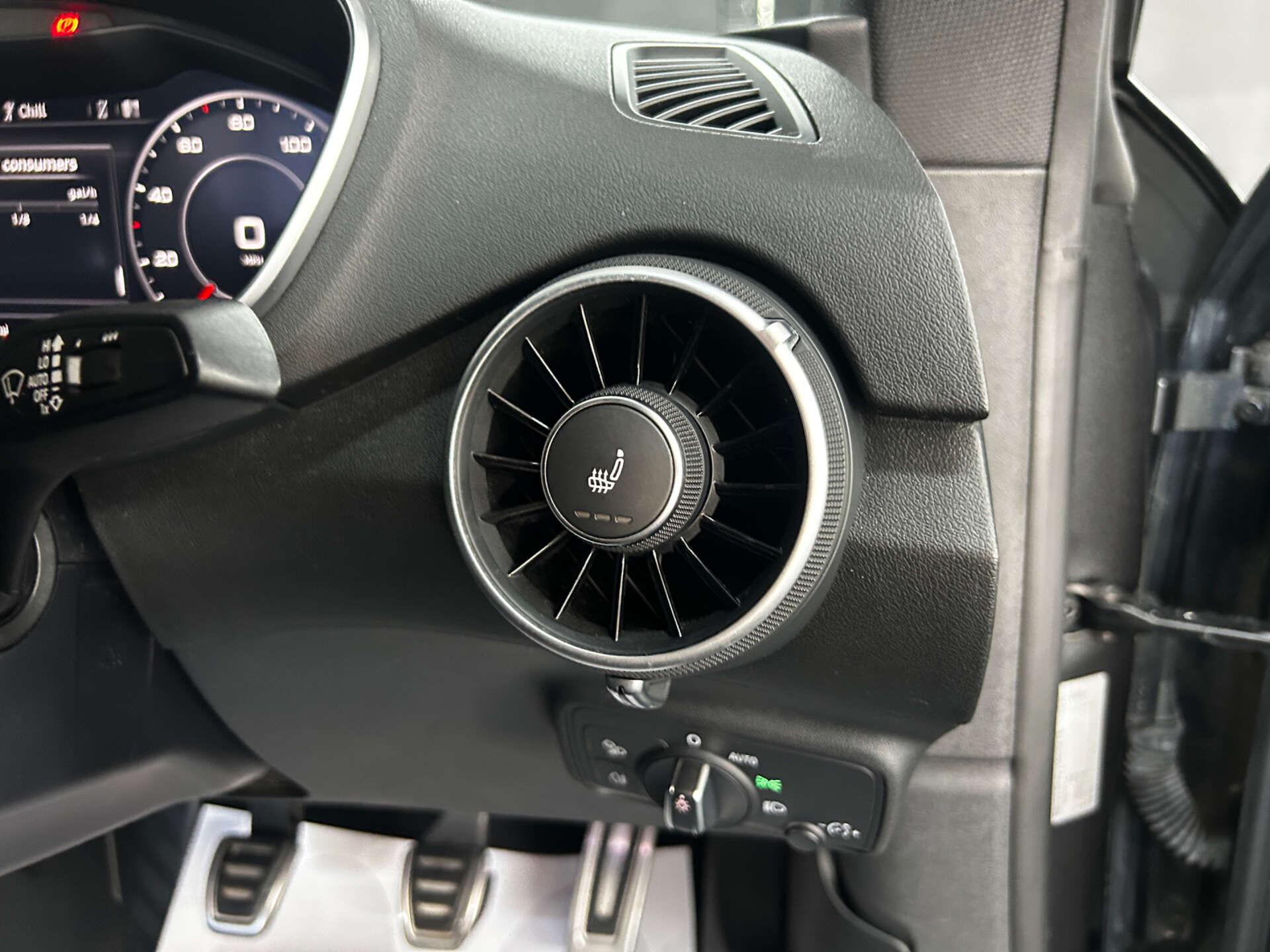 Audi TT view 43