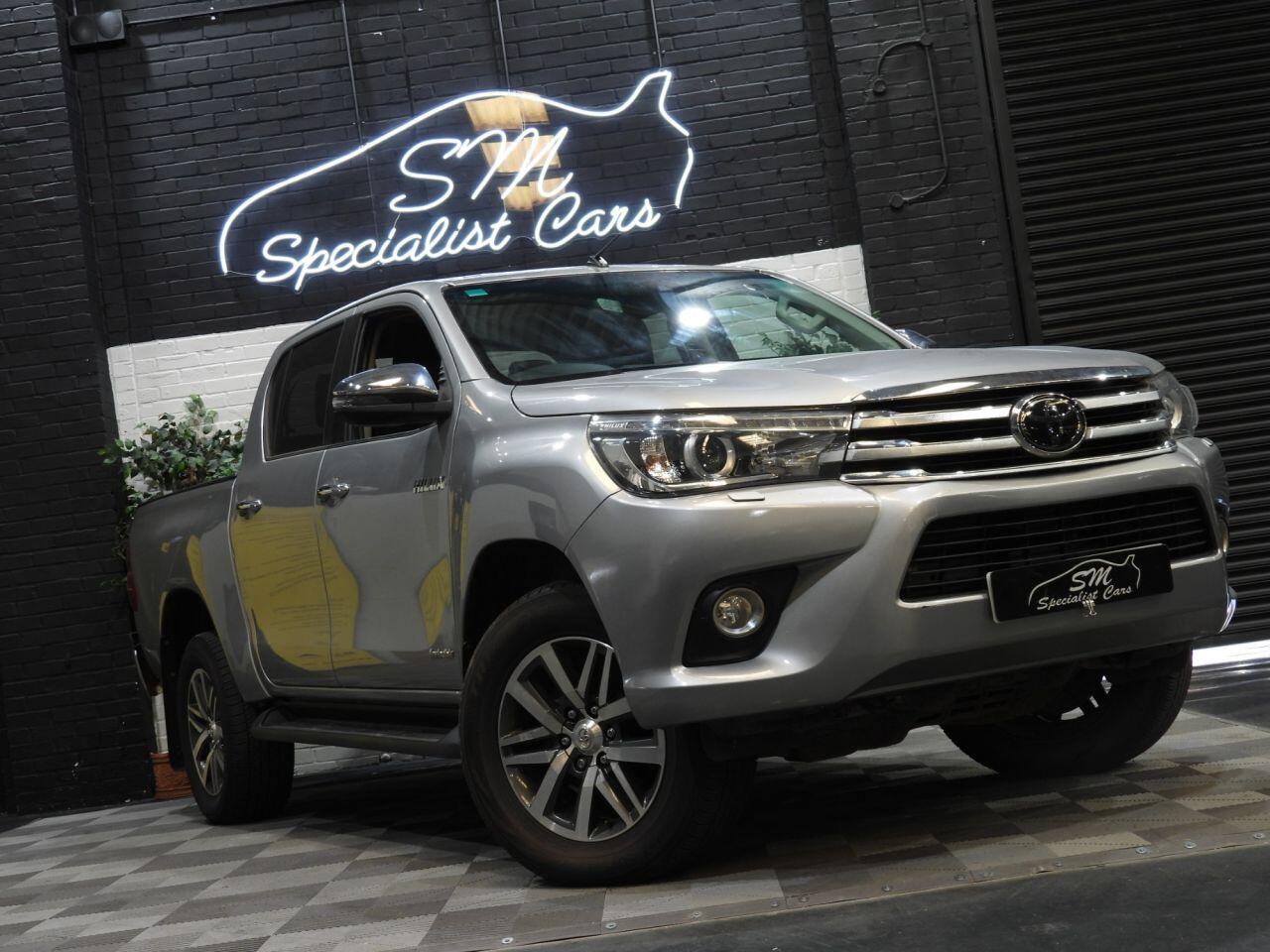 Toyota Hilux view 15