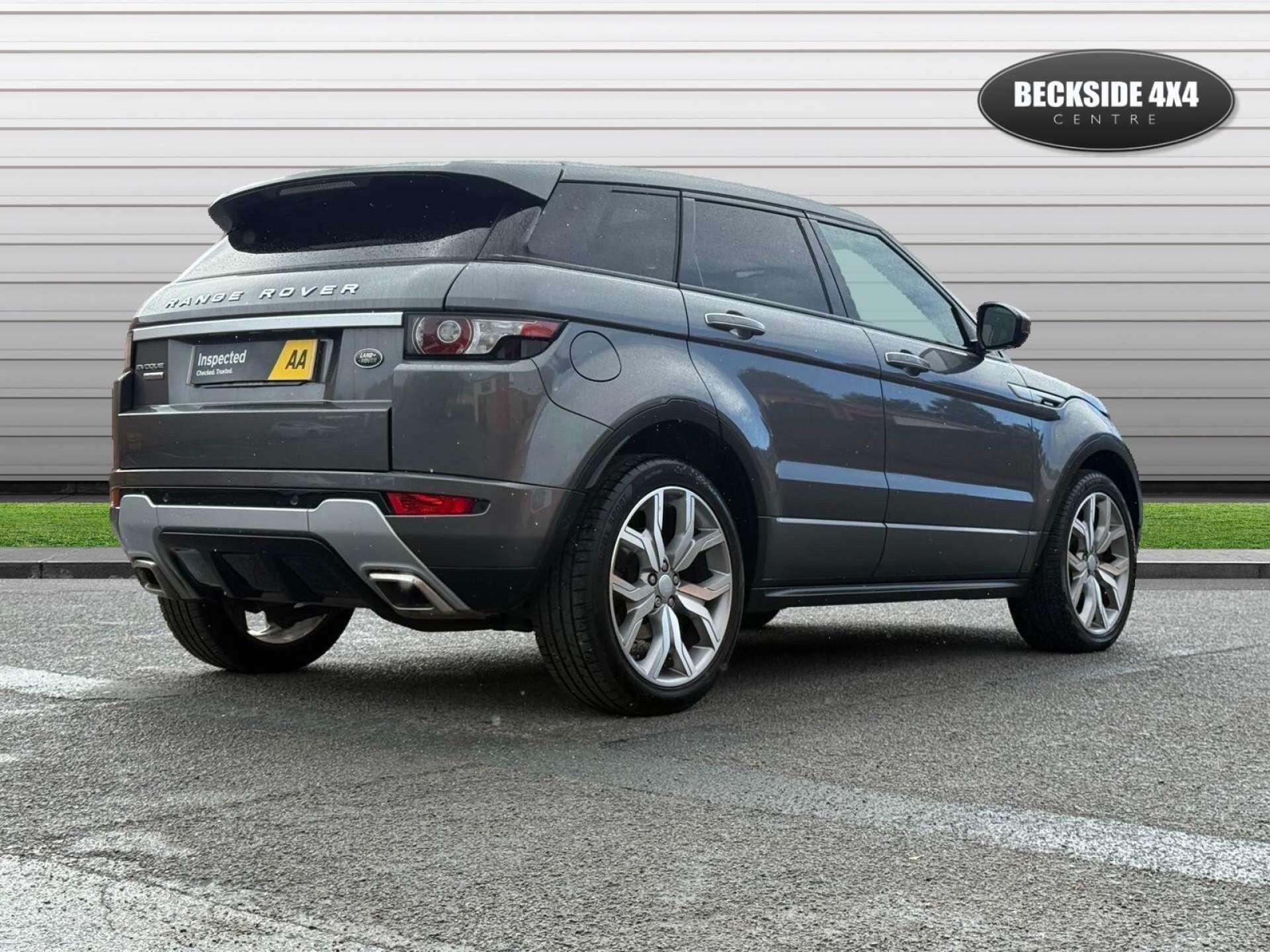 Land Rover Range Rover Evoque view 4