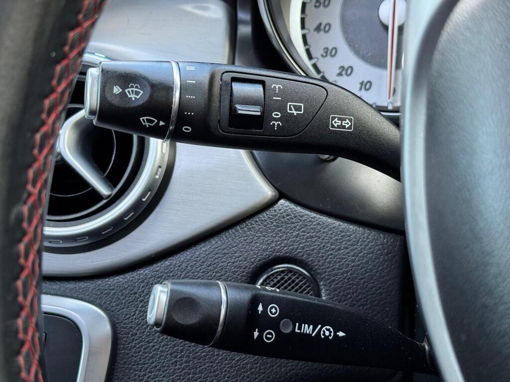 Mercedes-Benz Gla view 49