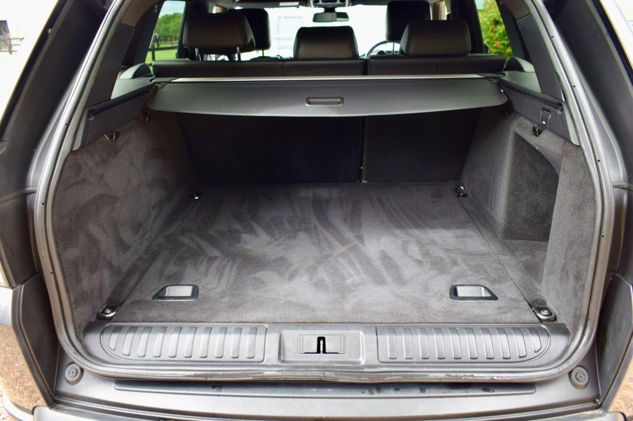 Land Rover Range Rover Sport view 12