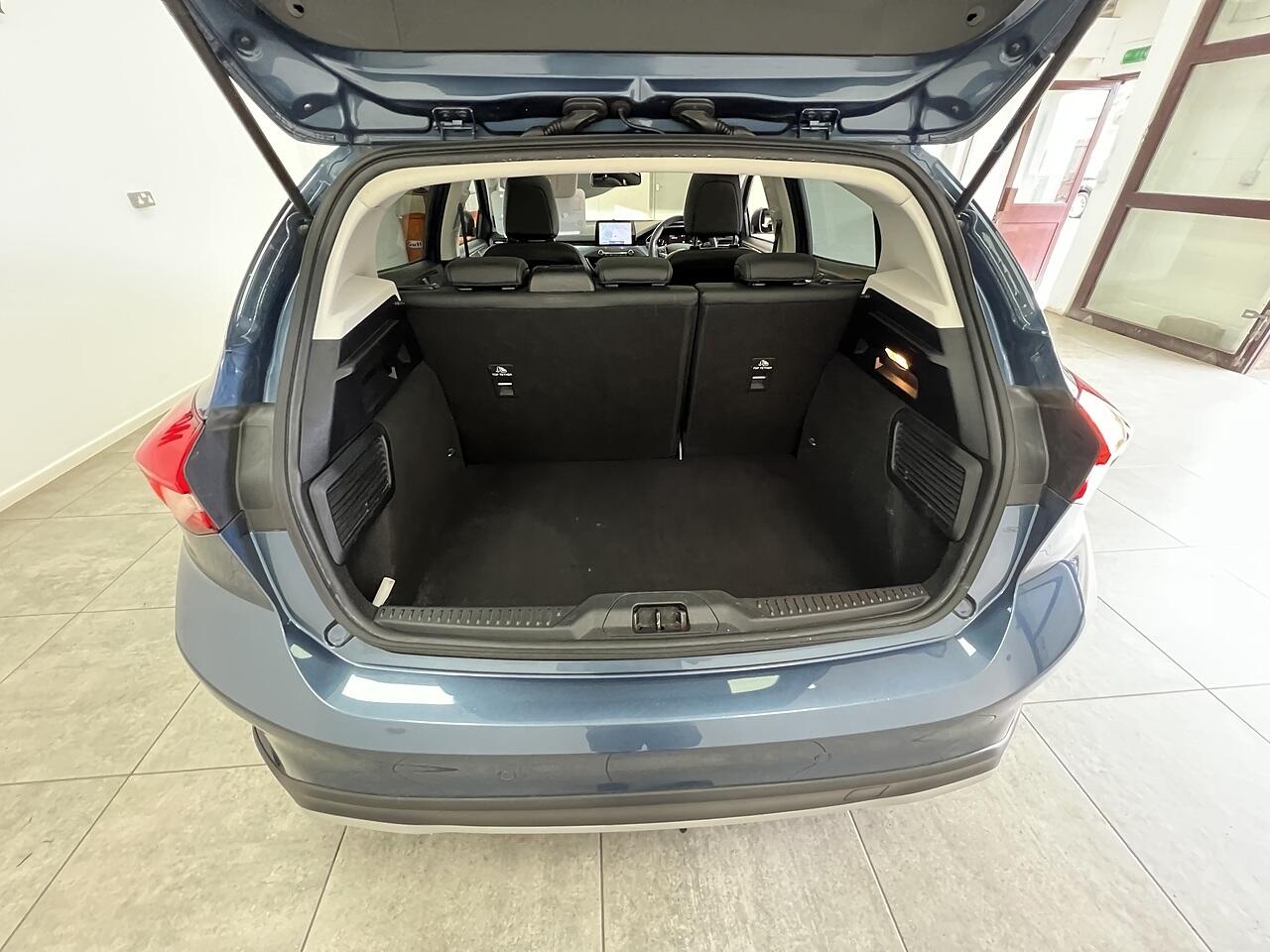 Ford Focus view 16