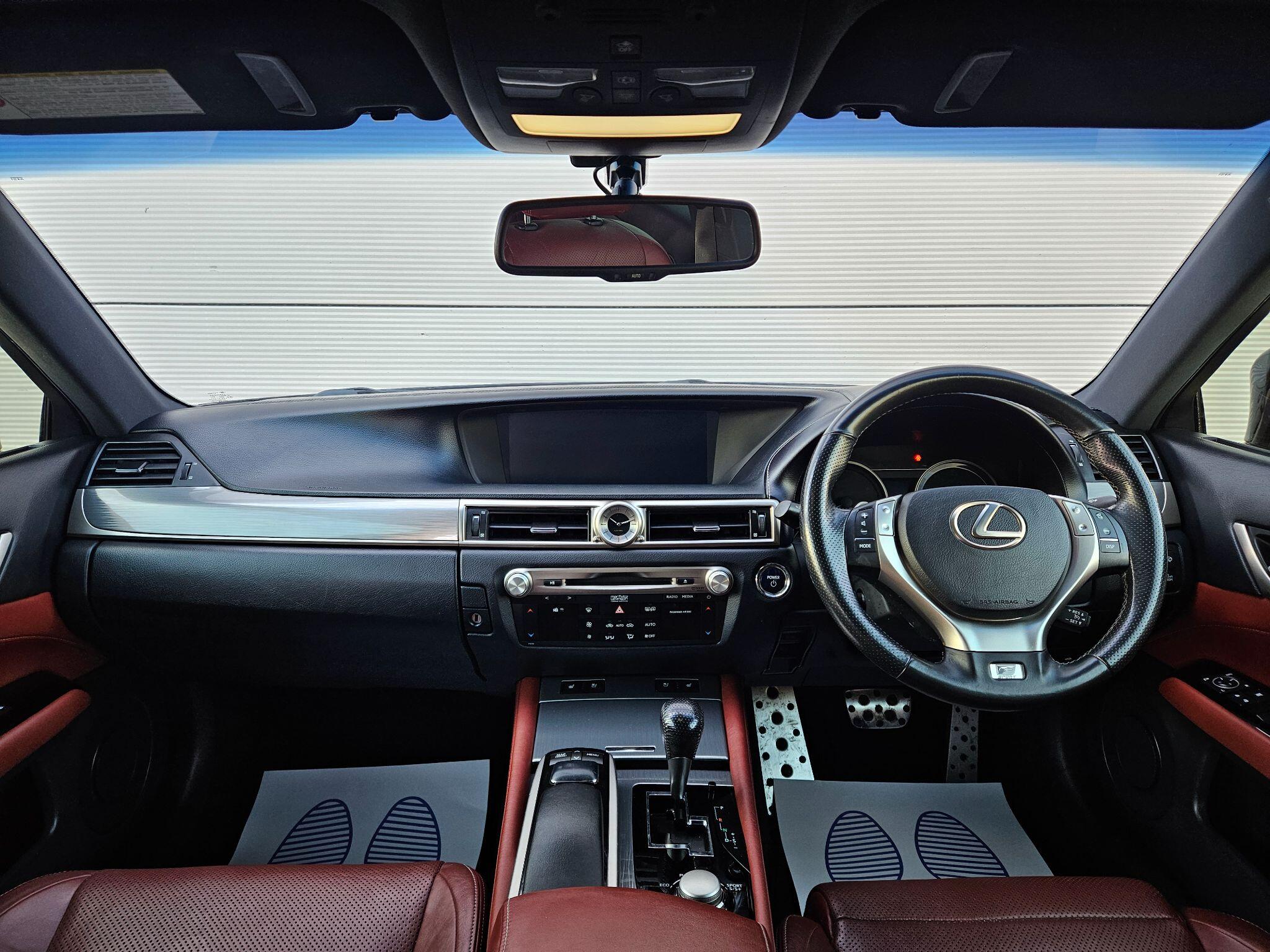 Lexus GS view 15