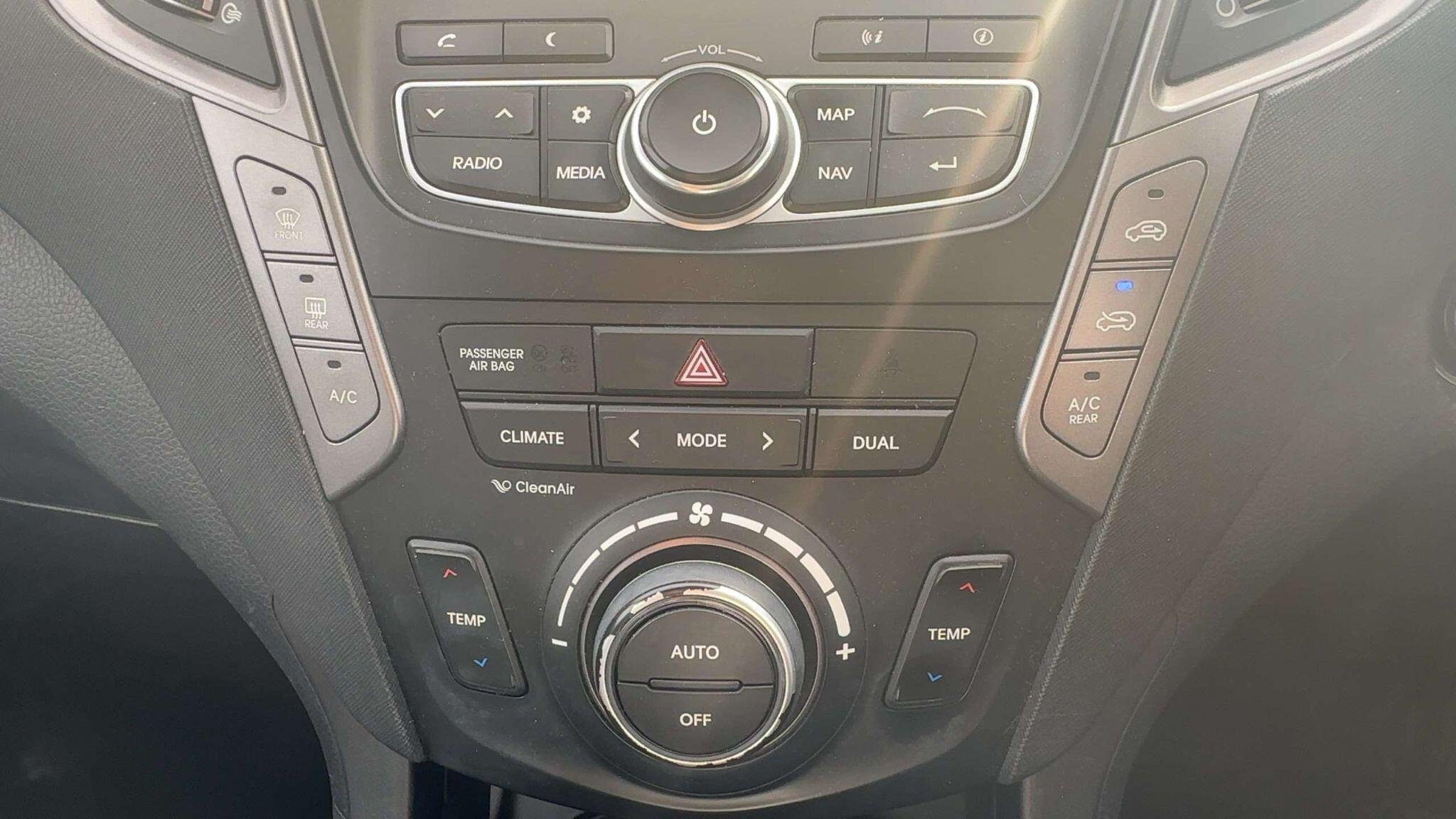 Hyundai Santa FE view 15