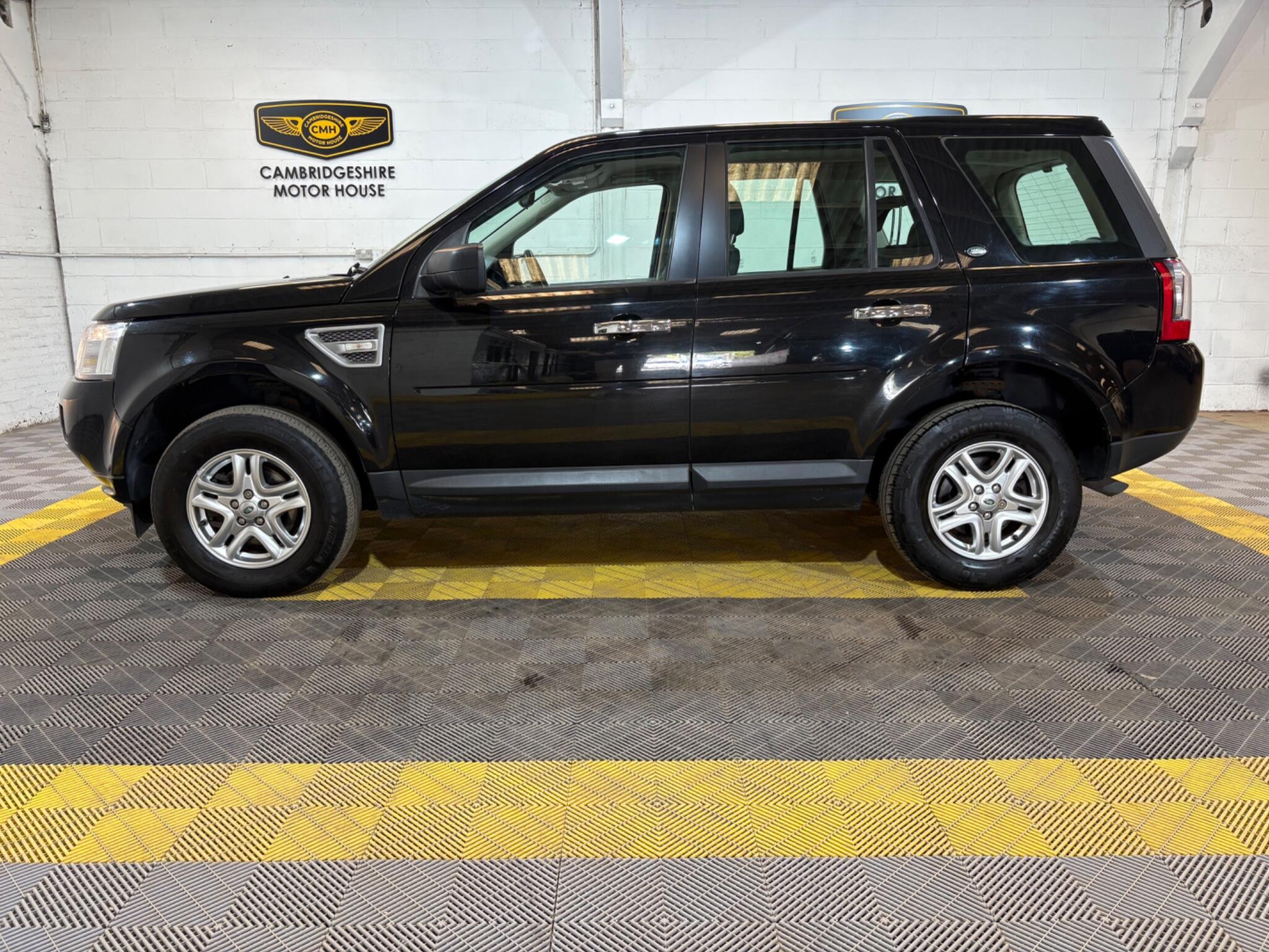Land Rover Freelander 2 view 10