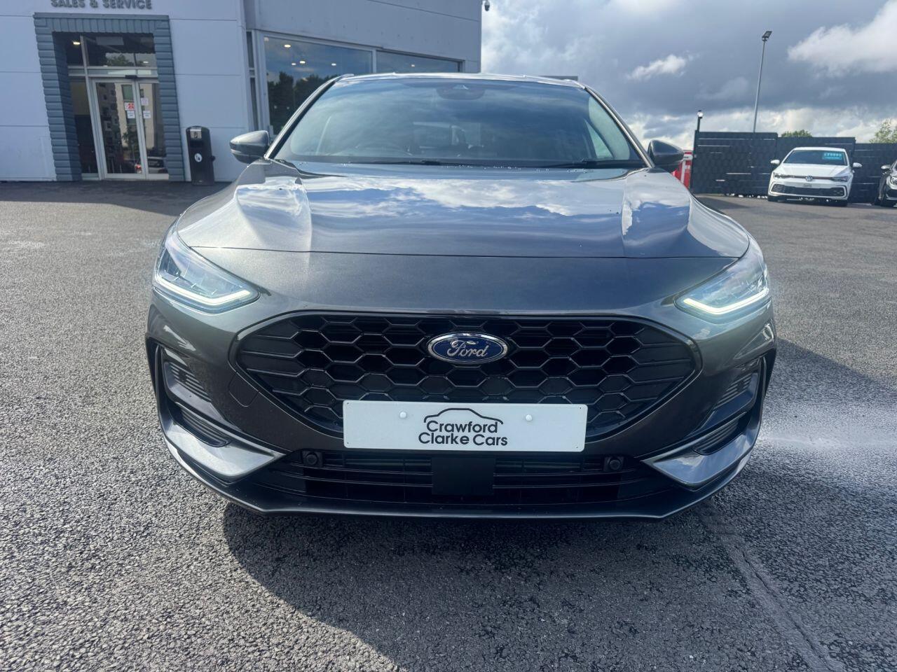 Ford Focus view 12