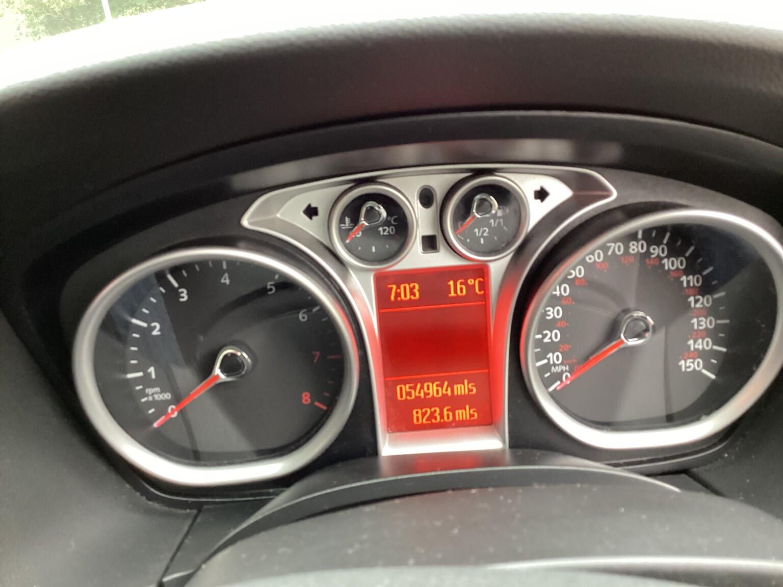 Ford Focus view 19