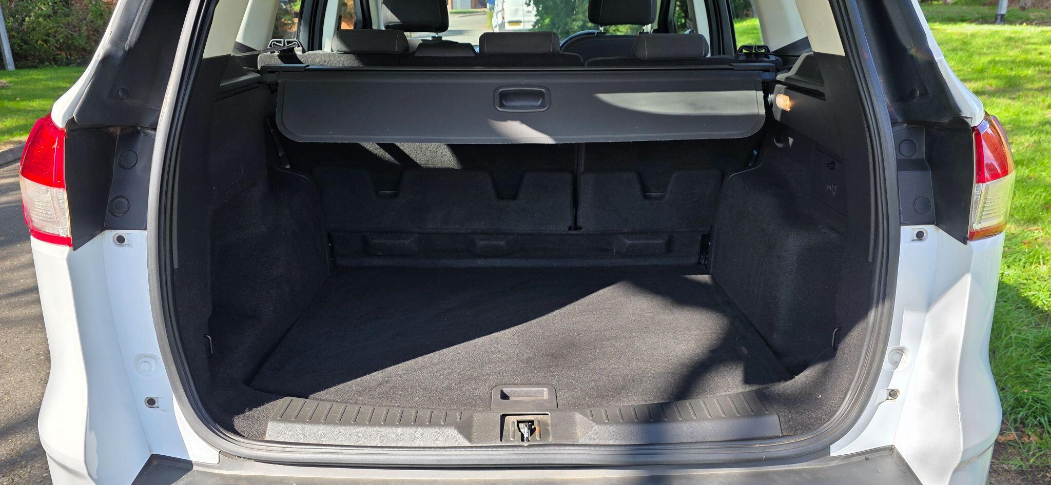 Ford Kuga view 41