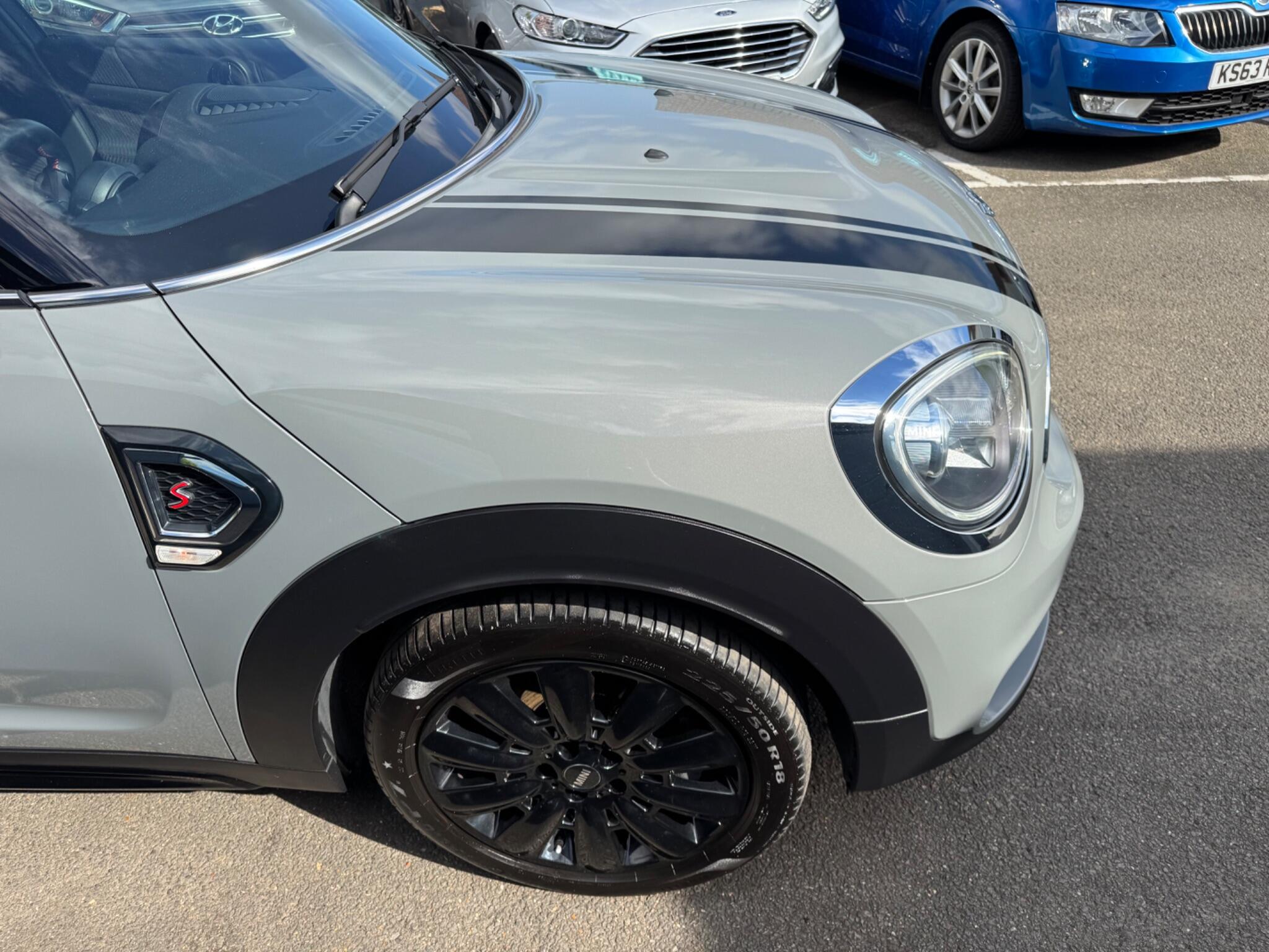 Mini Countryman view 28