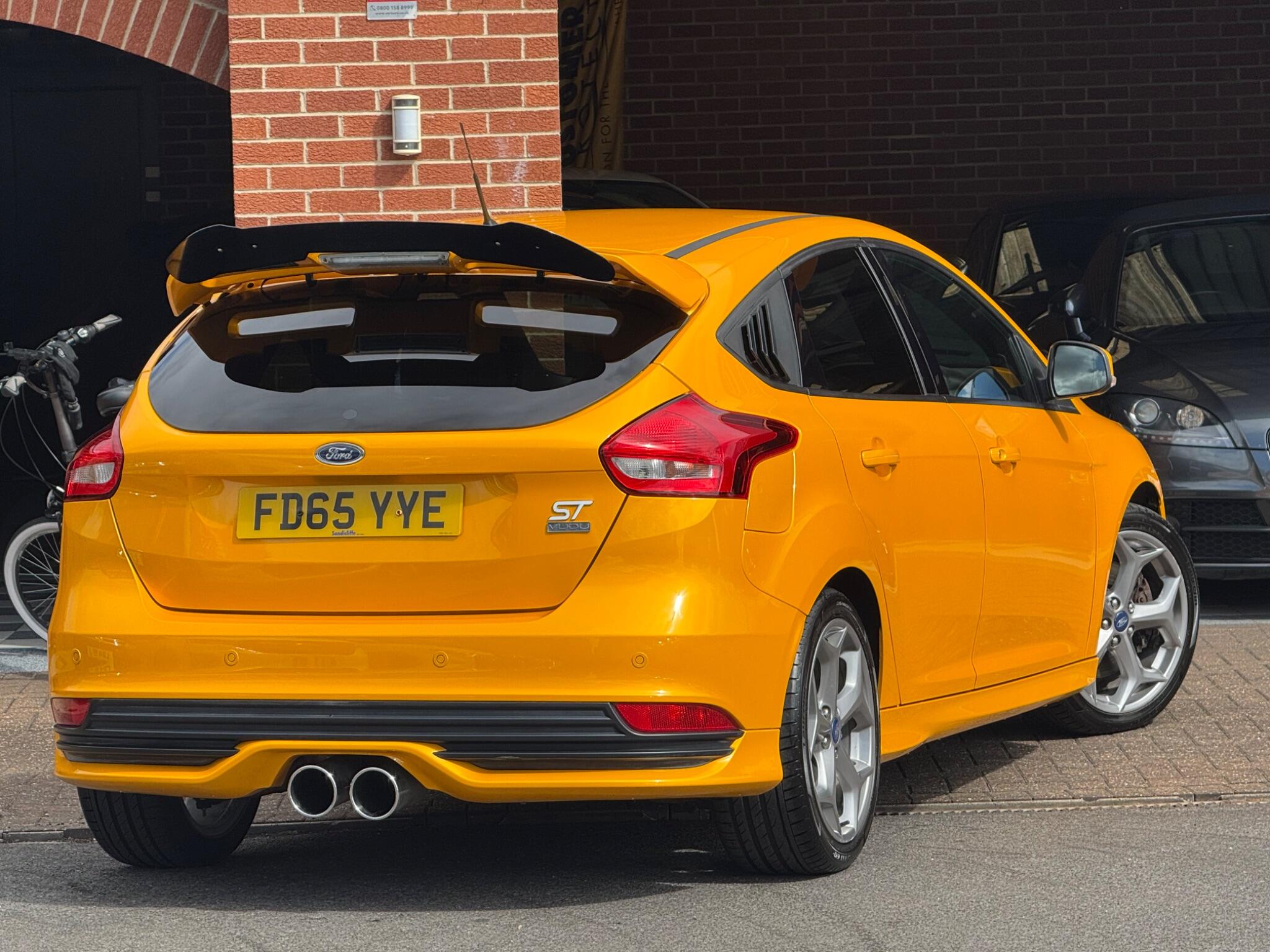 Ford Focus view 4