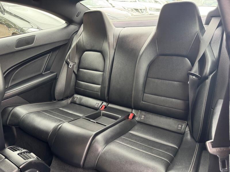 Mercedes-Benz C Class view 17