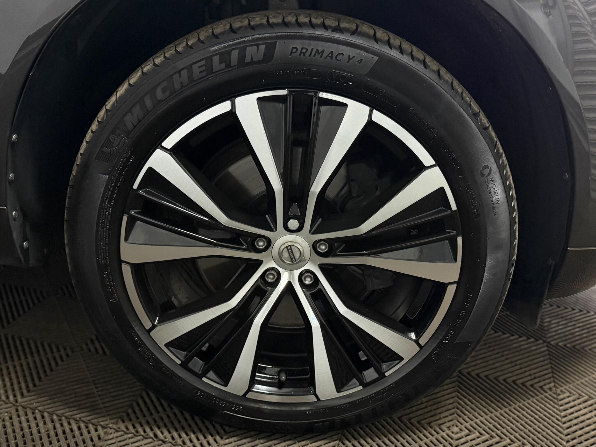 Volvo XC60 view 43