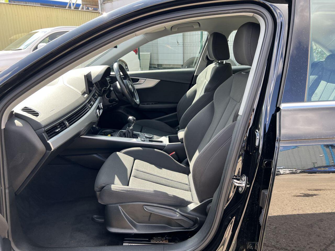 Audi A4 view 22