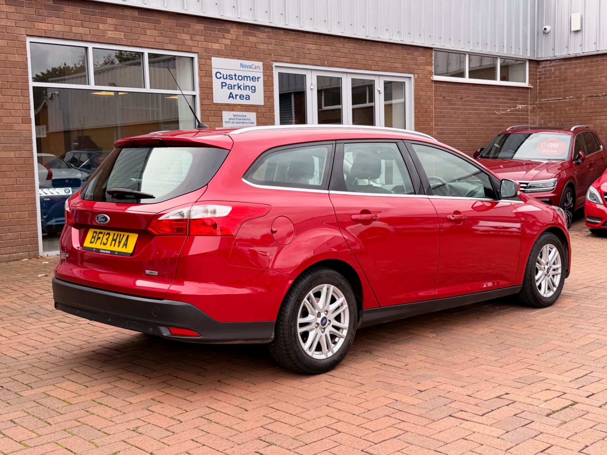 Ford Focus view 20