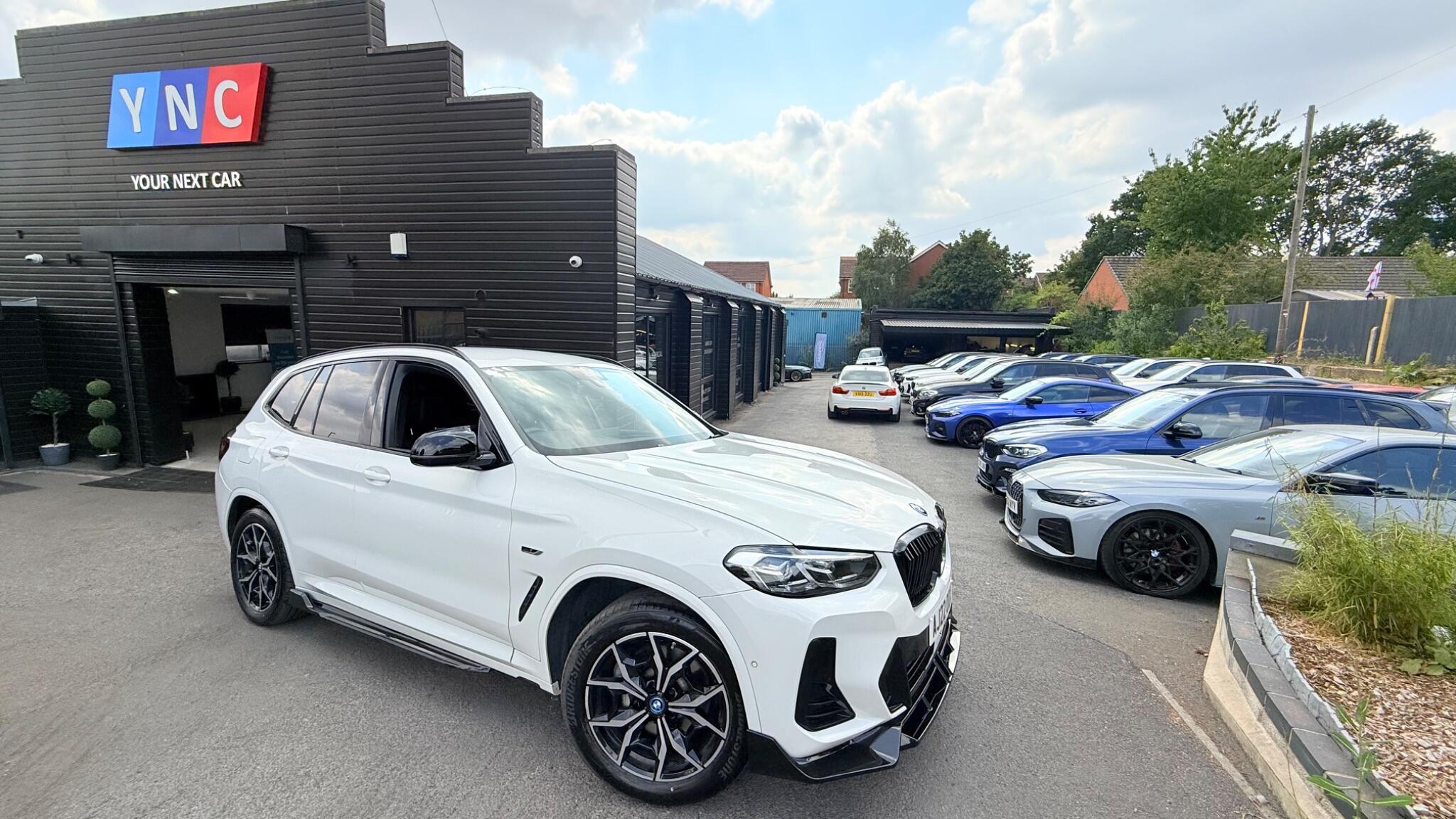 BMW X3 view 3
