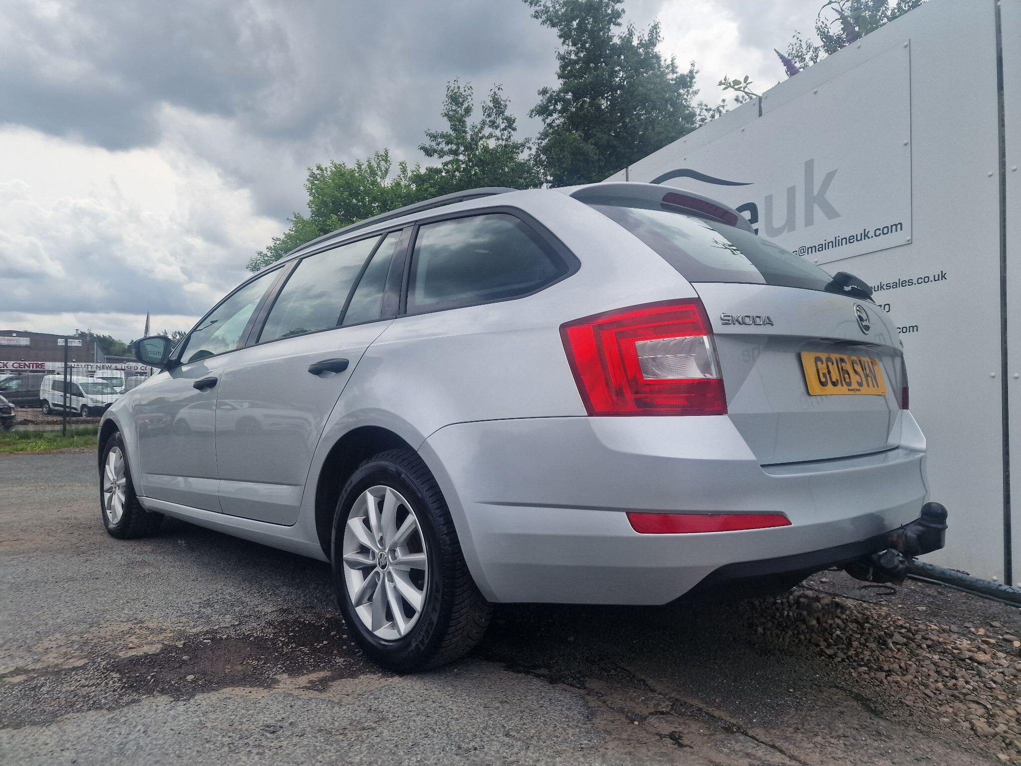 Skoda Octavia view 23