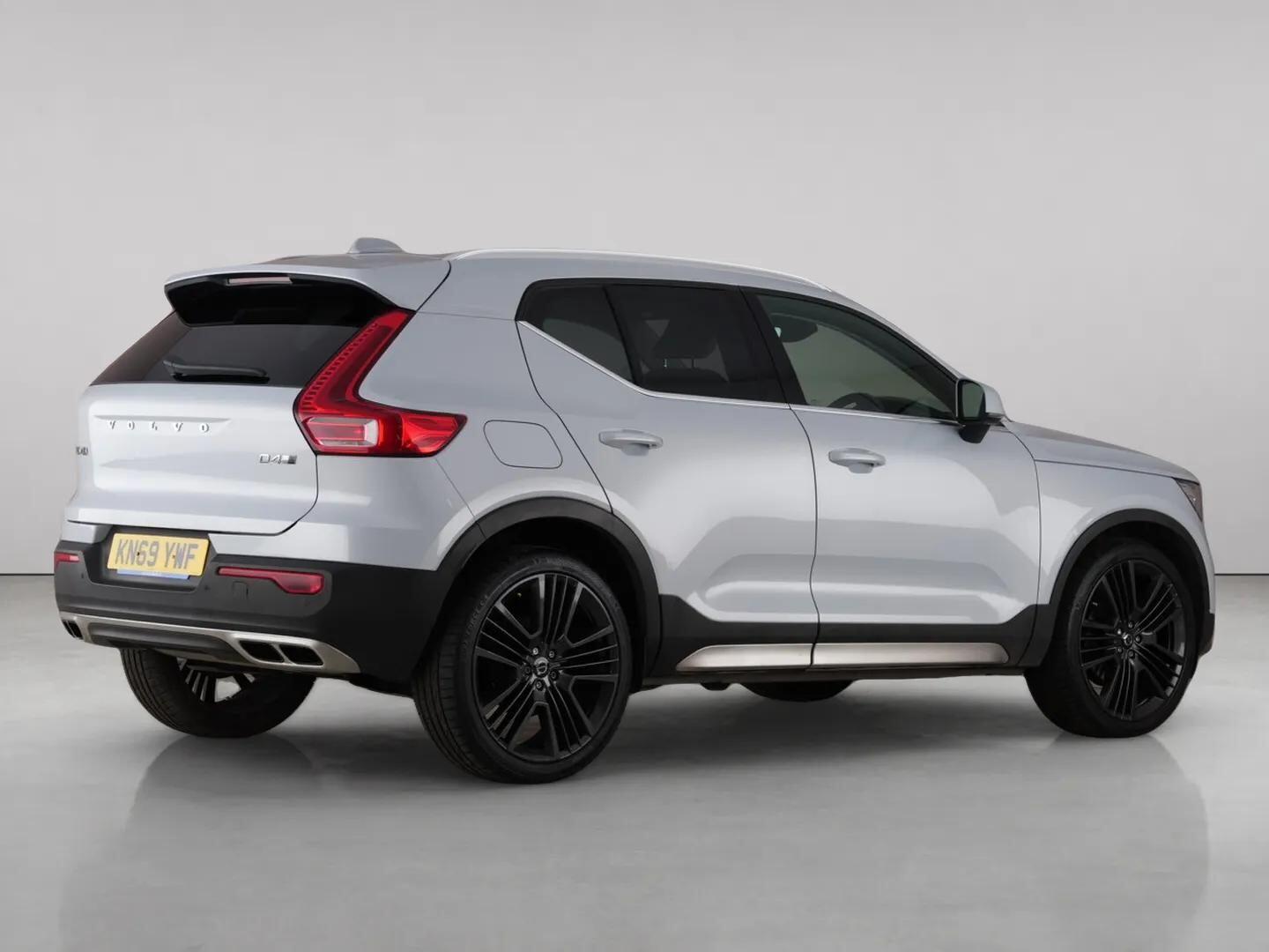 Volvo XC40 view 7