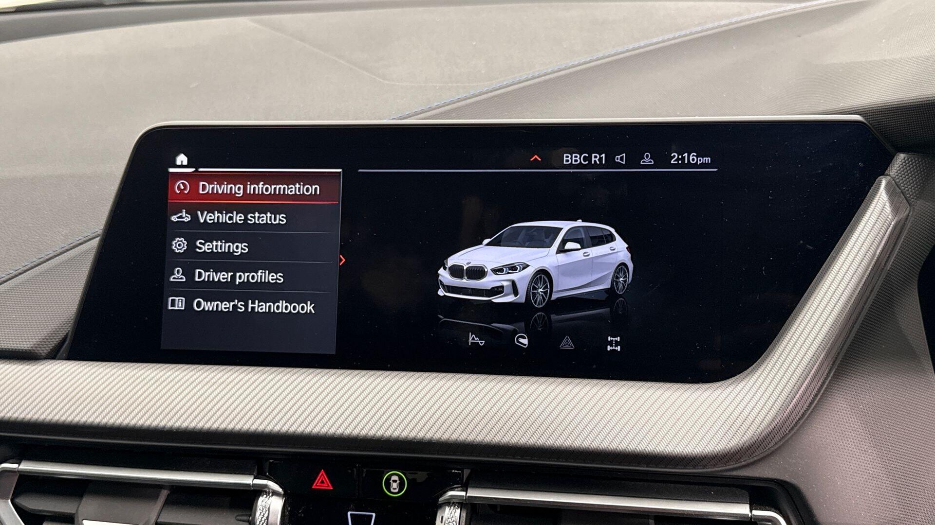 BMW 1 Series view 27