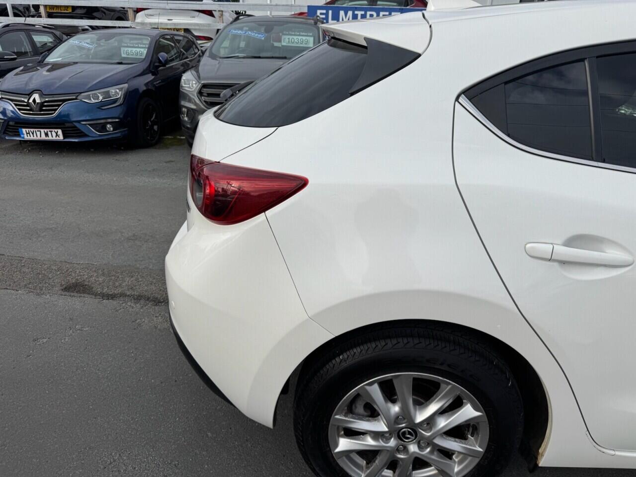 Mazda Mazda3 view 24