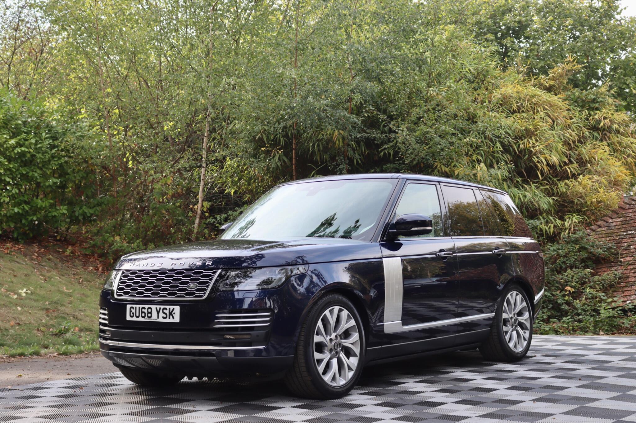 Land Rover Range Rover view 15