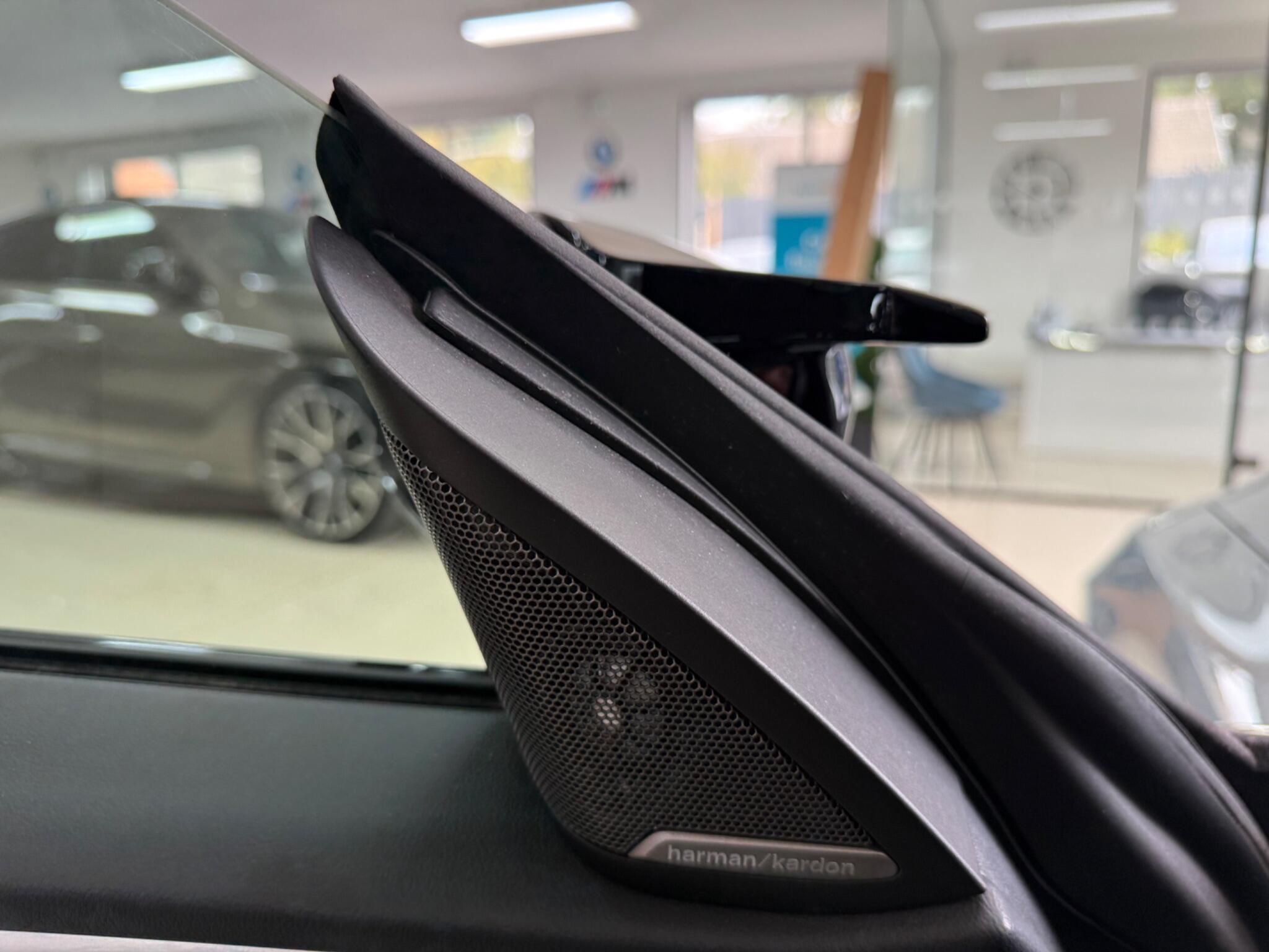 BMW I4 view 38