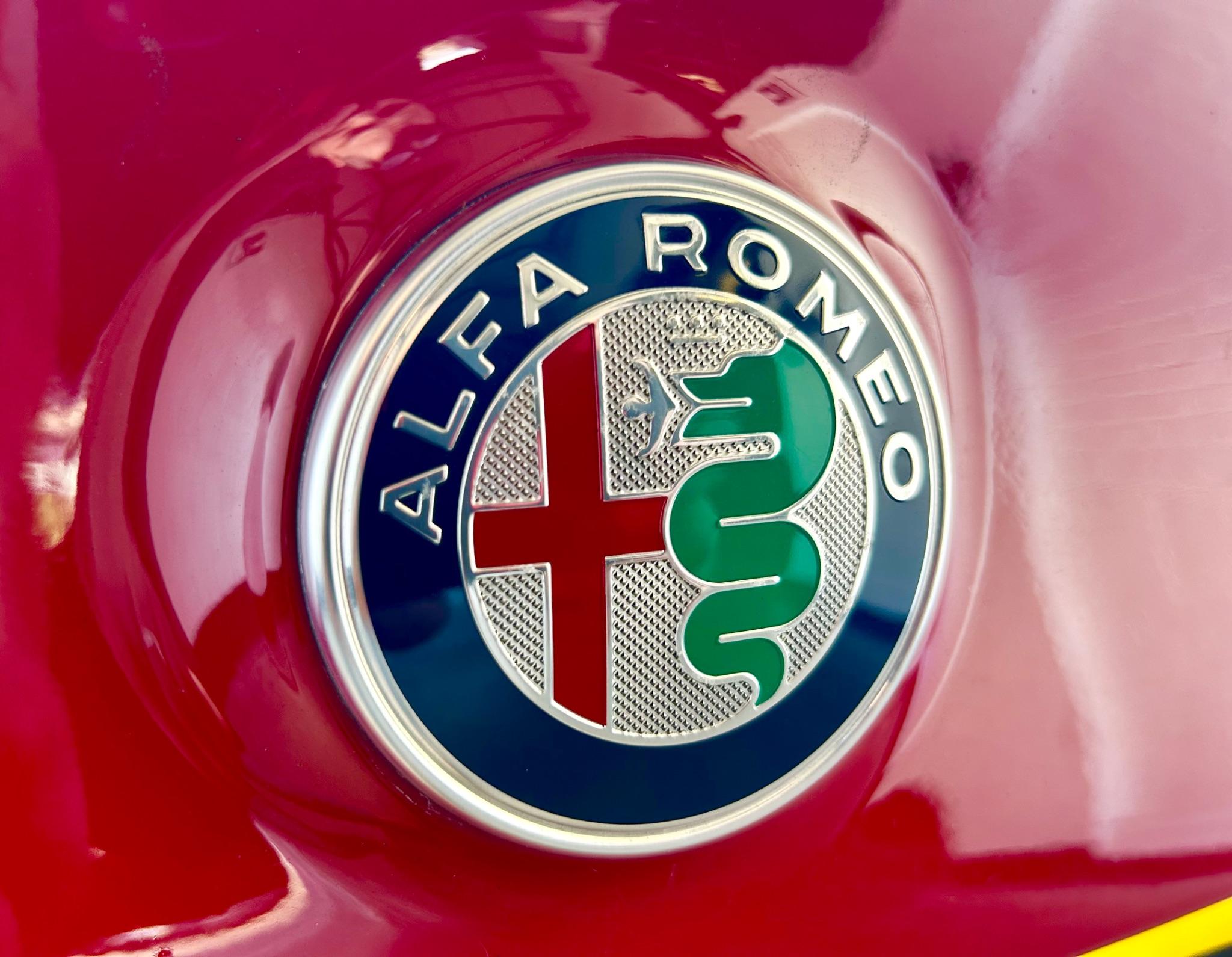 Alfa Romeo Giulia view 40