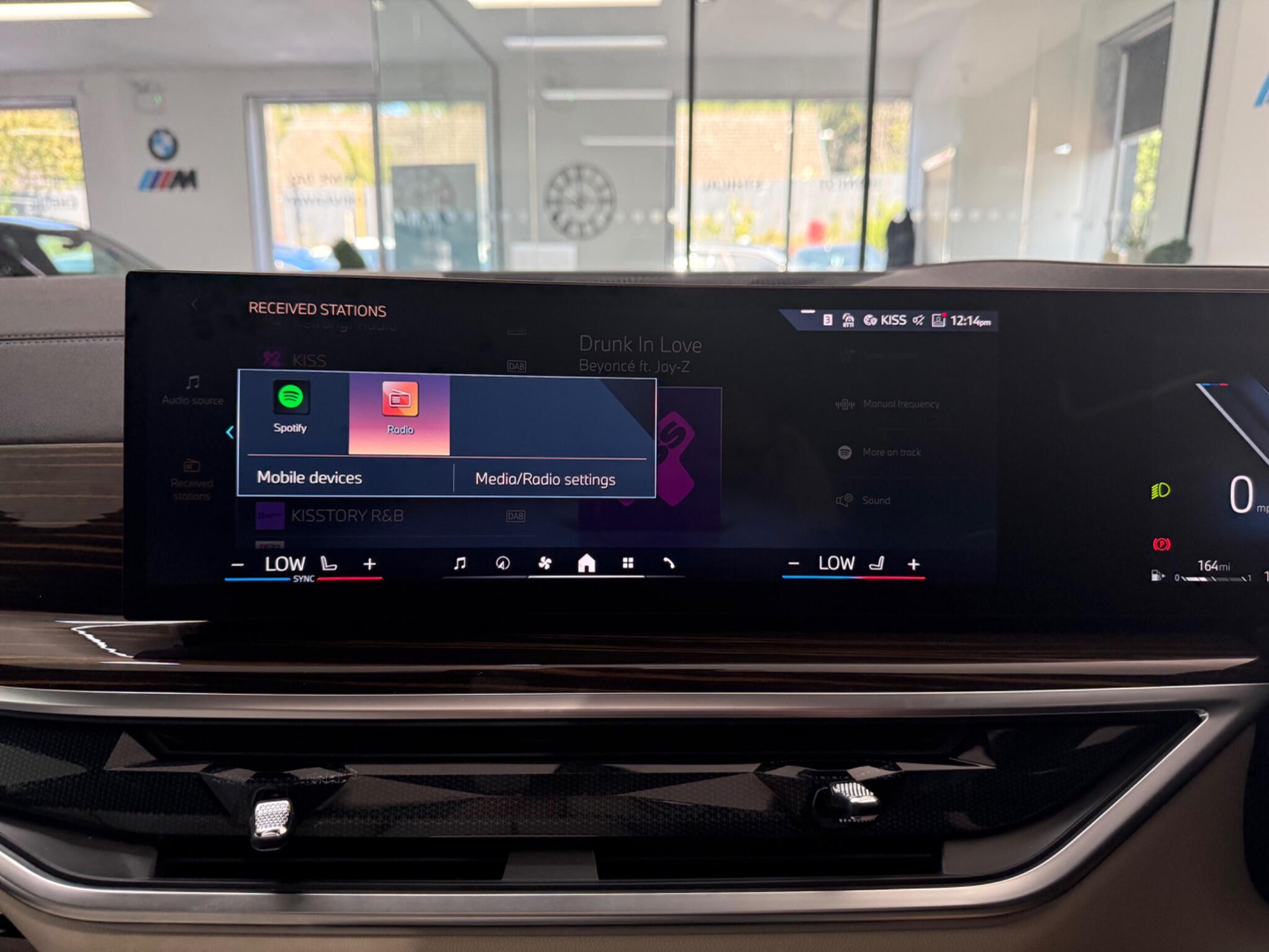 BMW X7 view 39