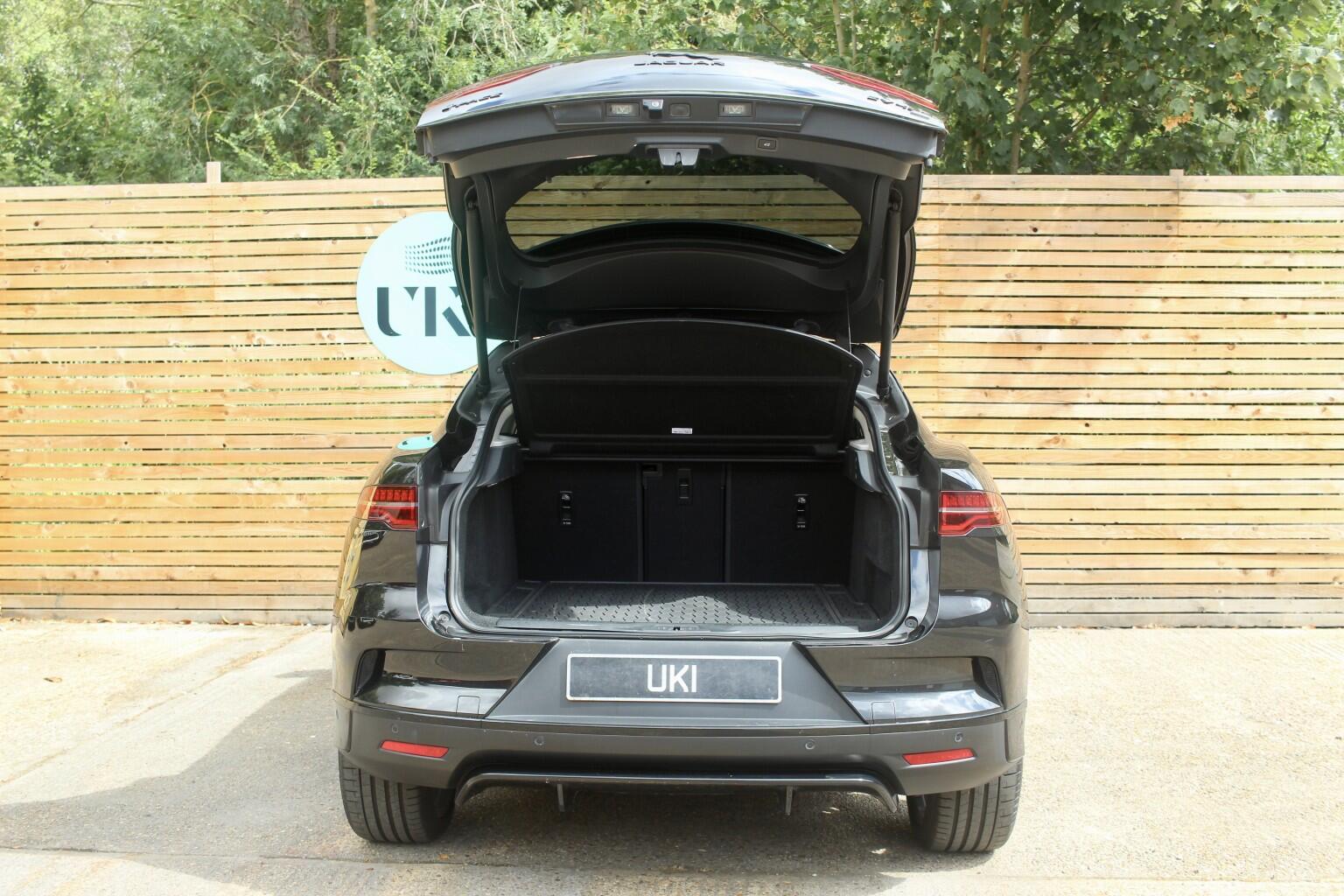 Jaguar I-Pace view 42
