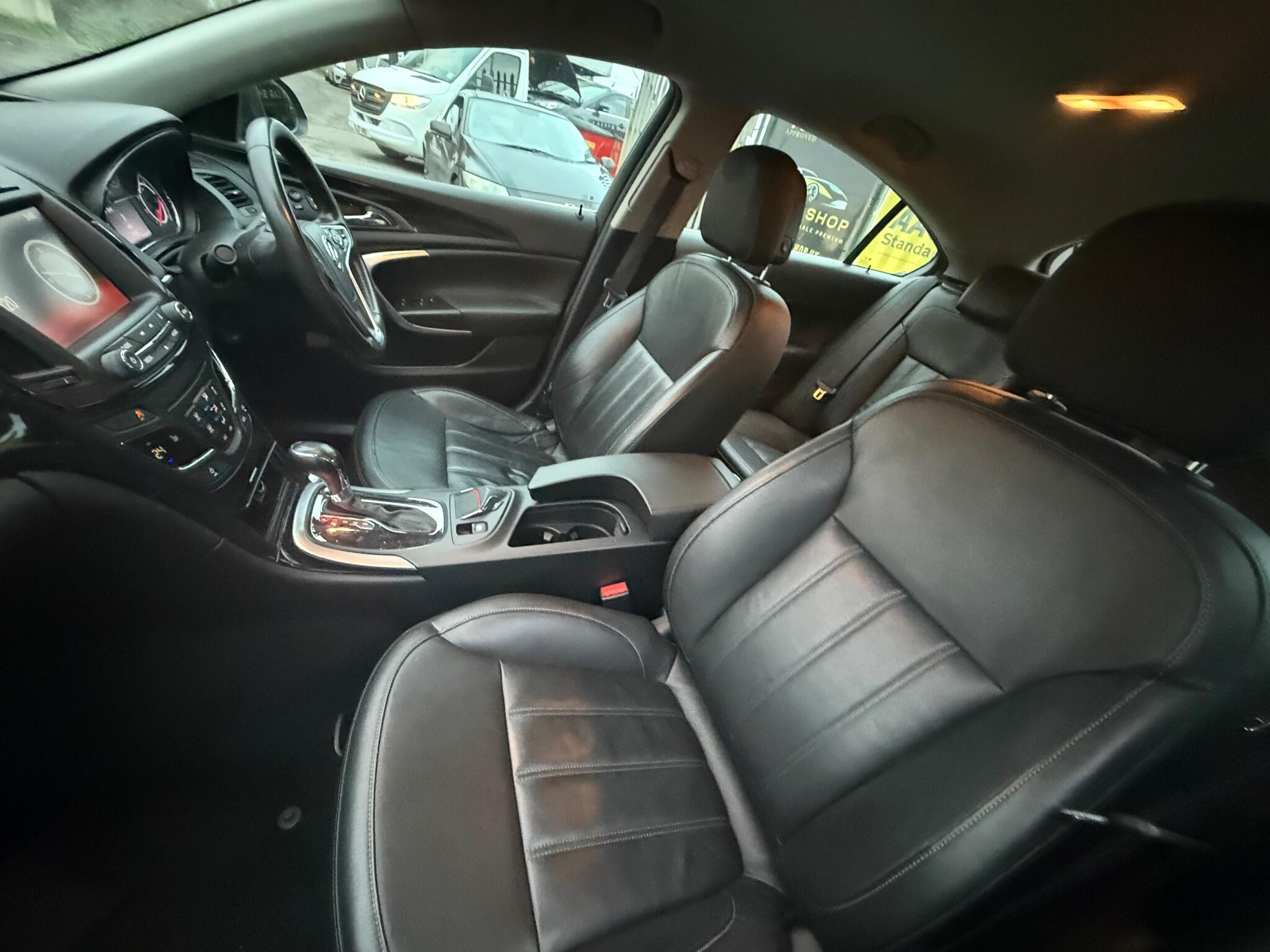 2013 Vauxhall Insignia image 31
