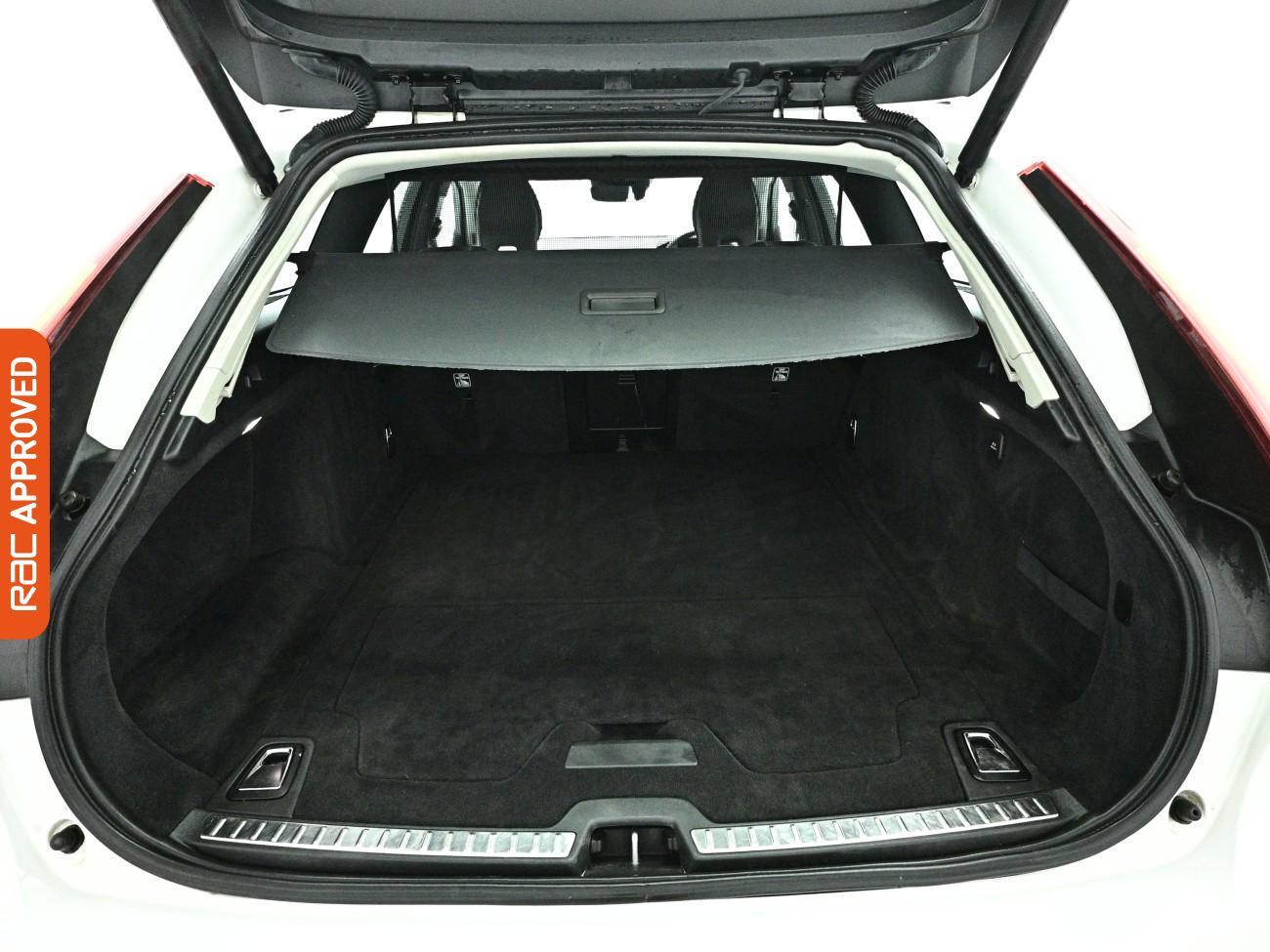 Volvo V90 view 26