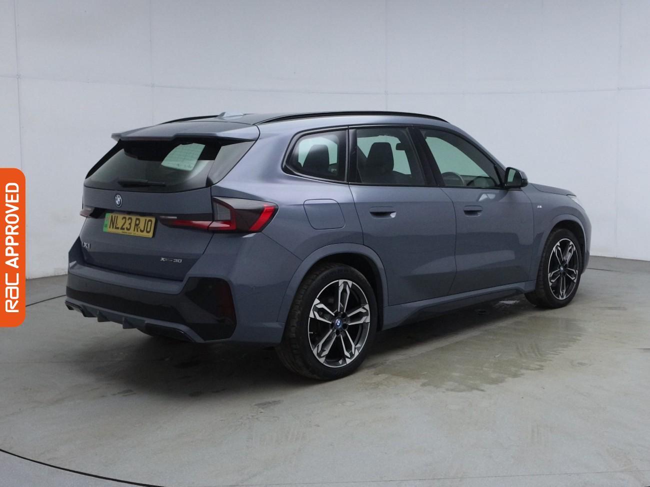 BMW Ix1 view 35