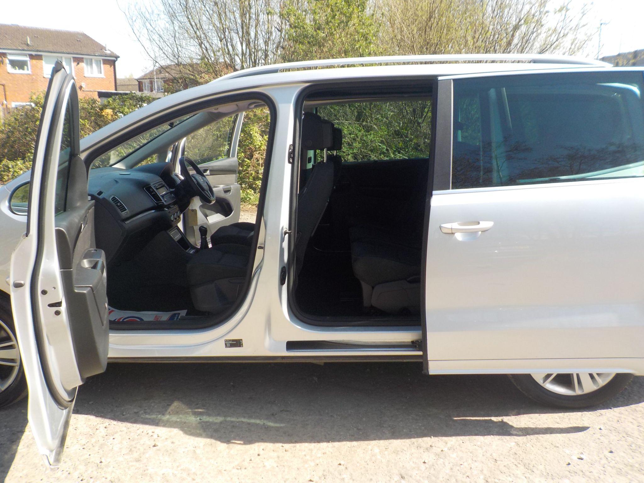 SEAT Alhambra 2.0 TDI Ecomotive CR SE Euro 5 (s/s) 5dr