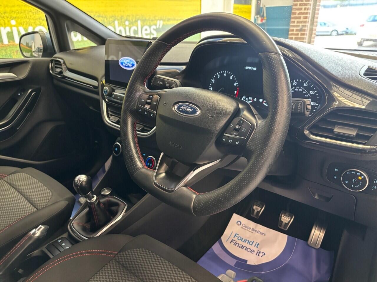 Ford Fiesta view 13