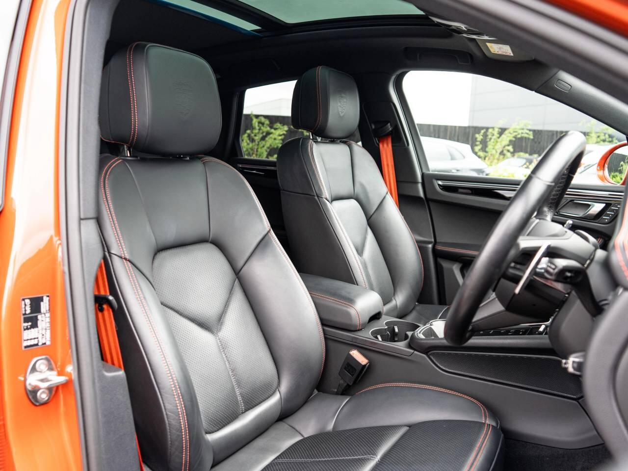 Porsche Macan view 5