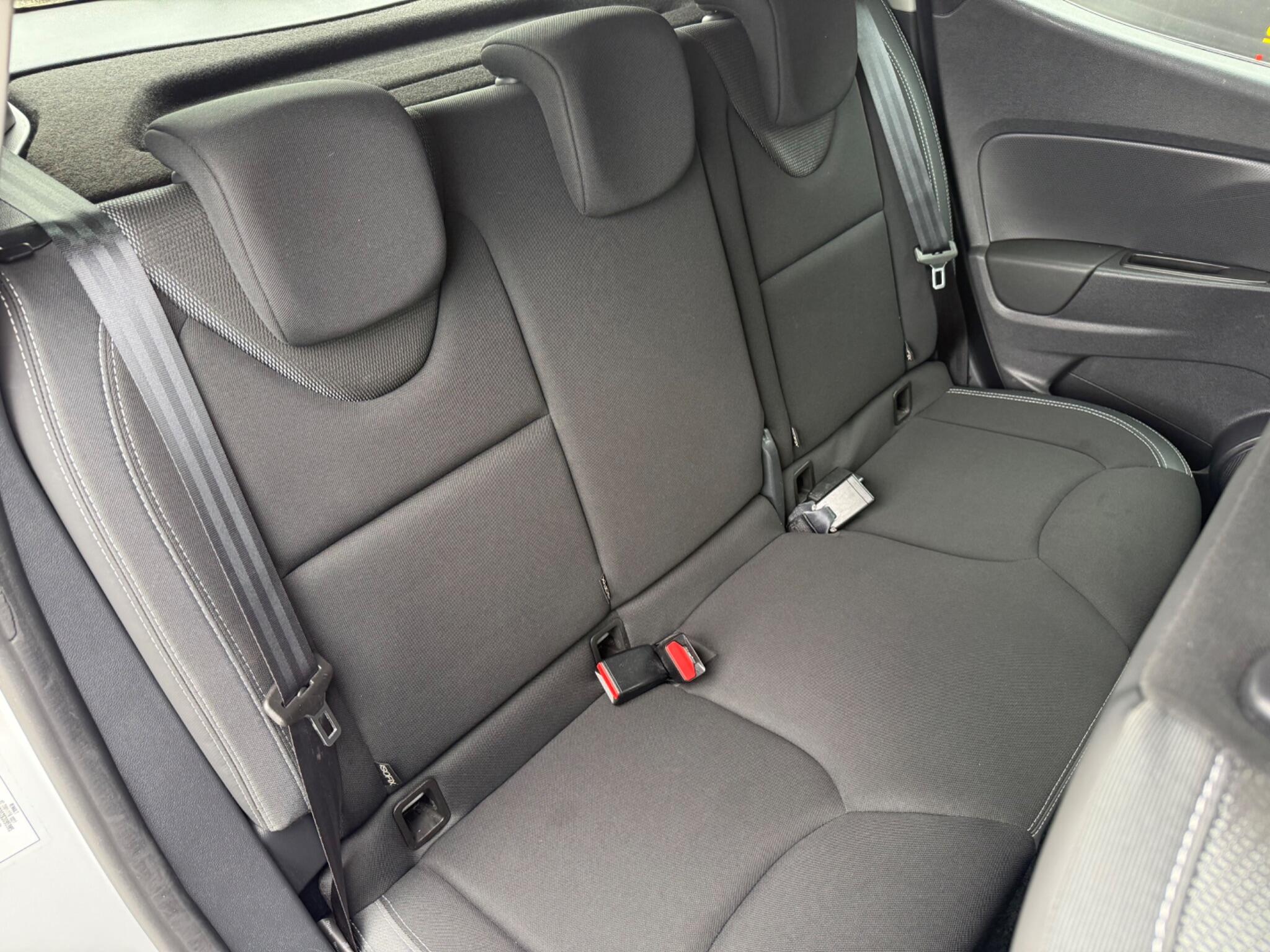 Renault Clio view 16