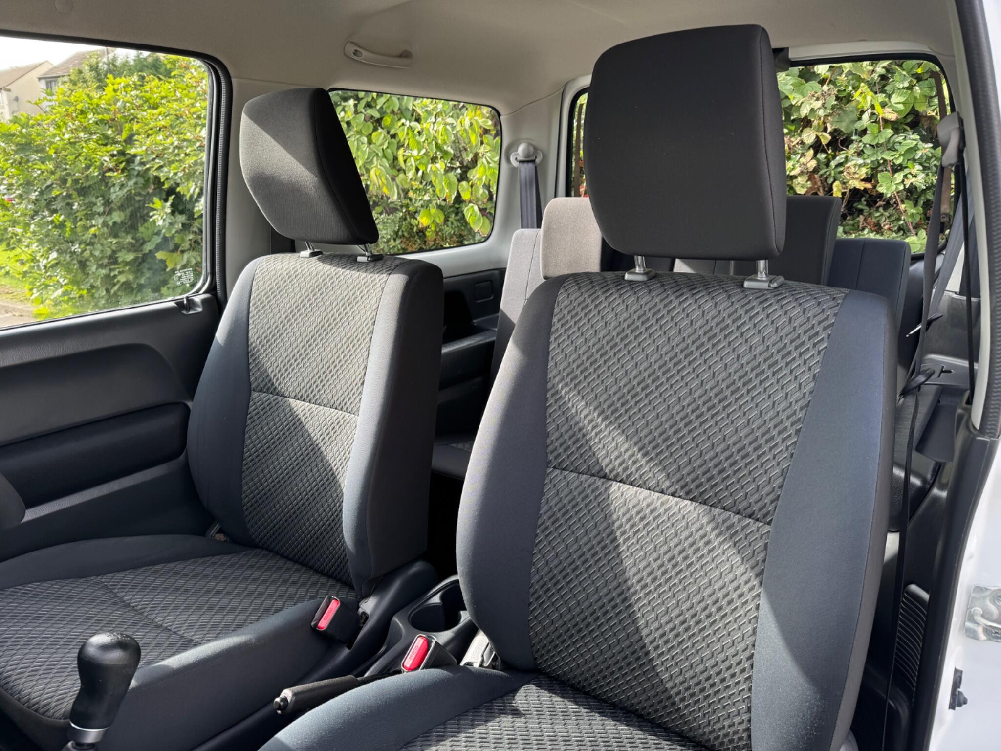 Suzuki Jimny view 23